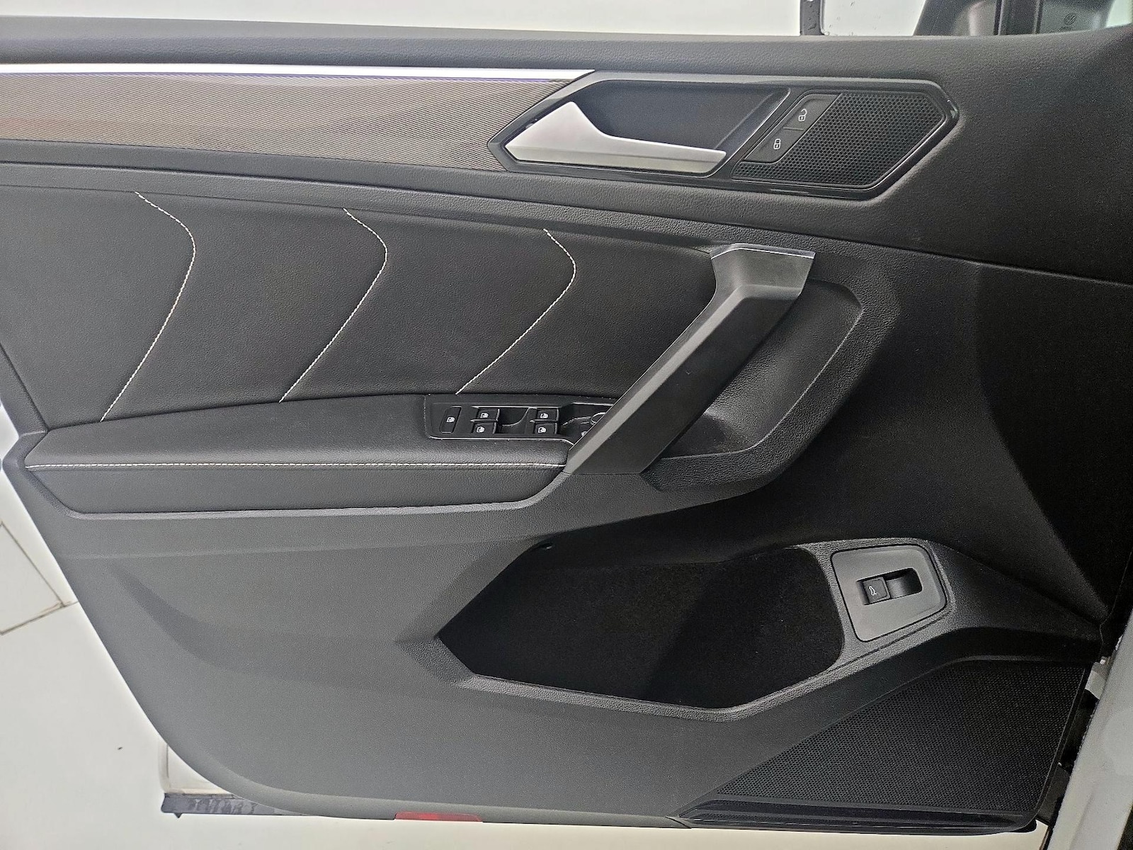 2022 Volkswagen Tiguan SE R-LINE BLACK - Photo 13