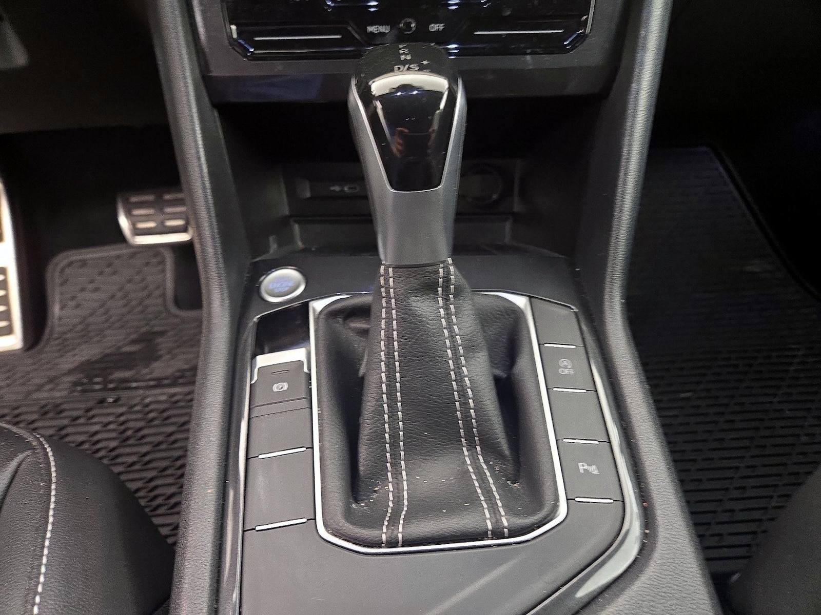 2022 Volkswagen Tiguan SE R-LINE BLACK - Photo 18