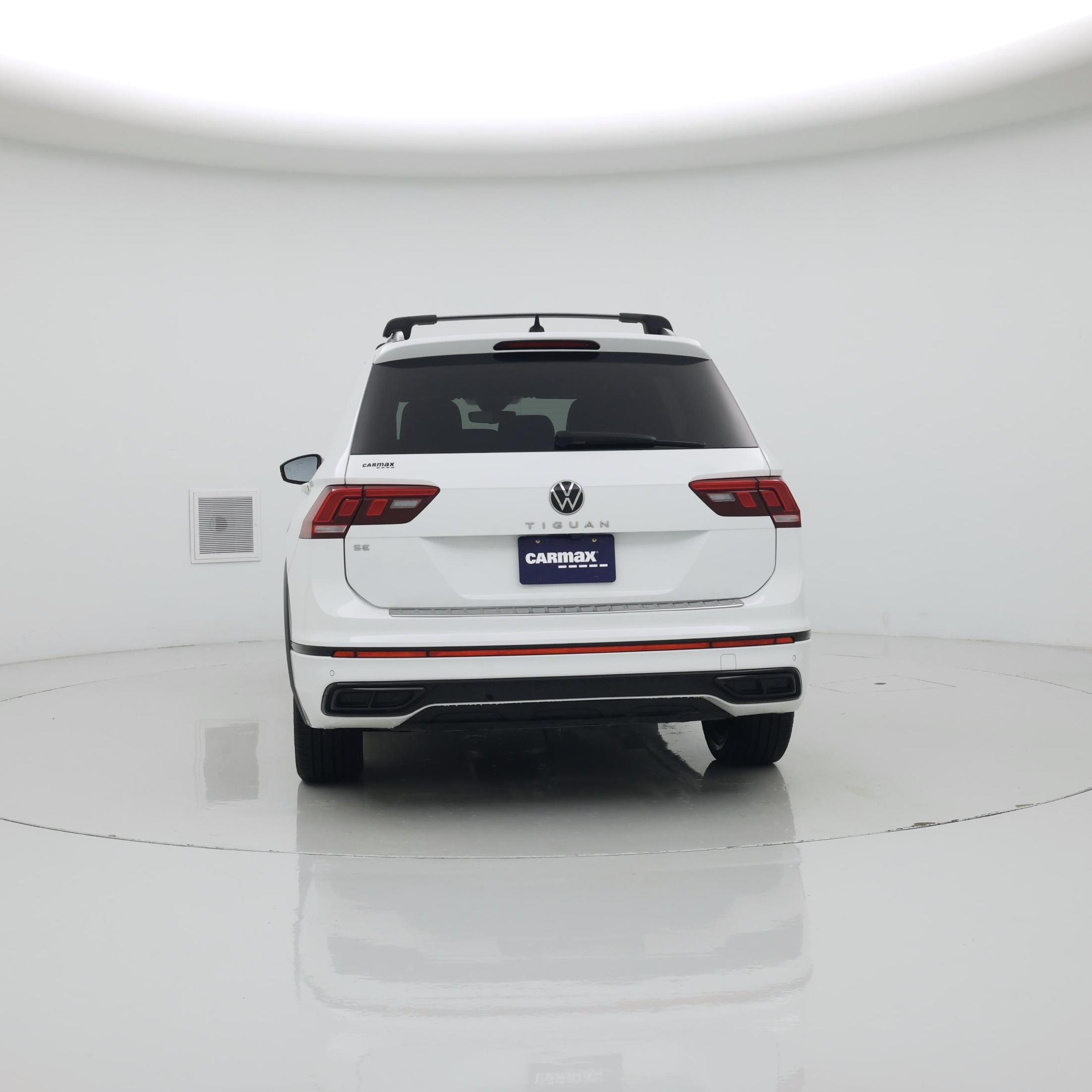Thumbnail: 2022 Volkswagen Tiguan - 6