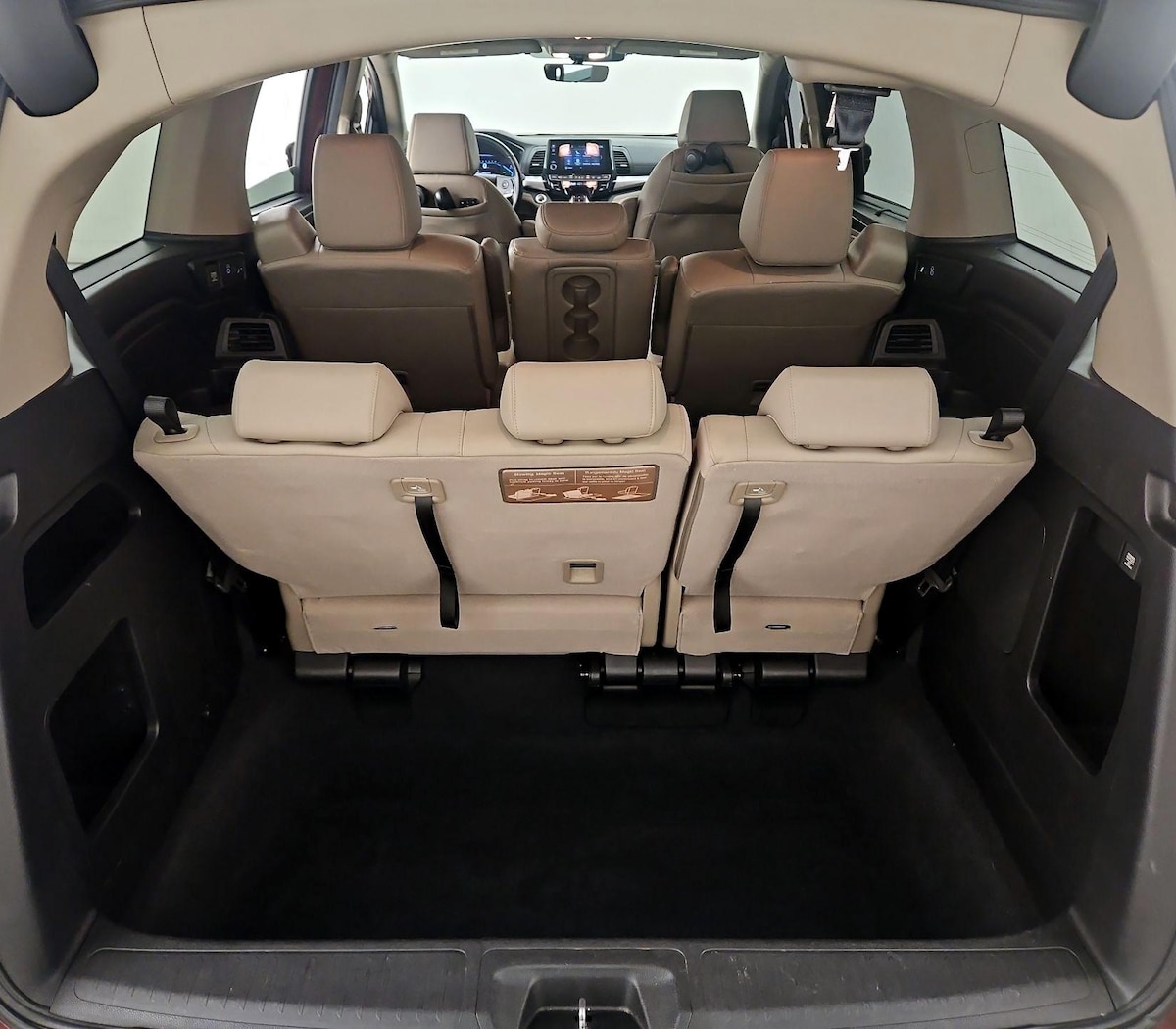 Trunk/Cargo (Seats Up)
