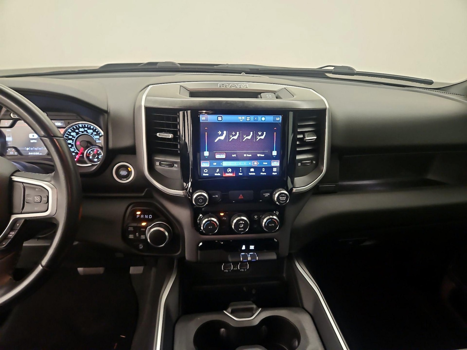 Apple CarPlay® & Android Auto™