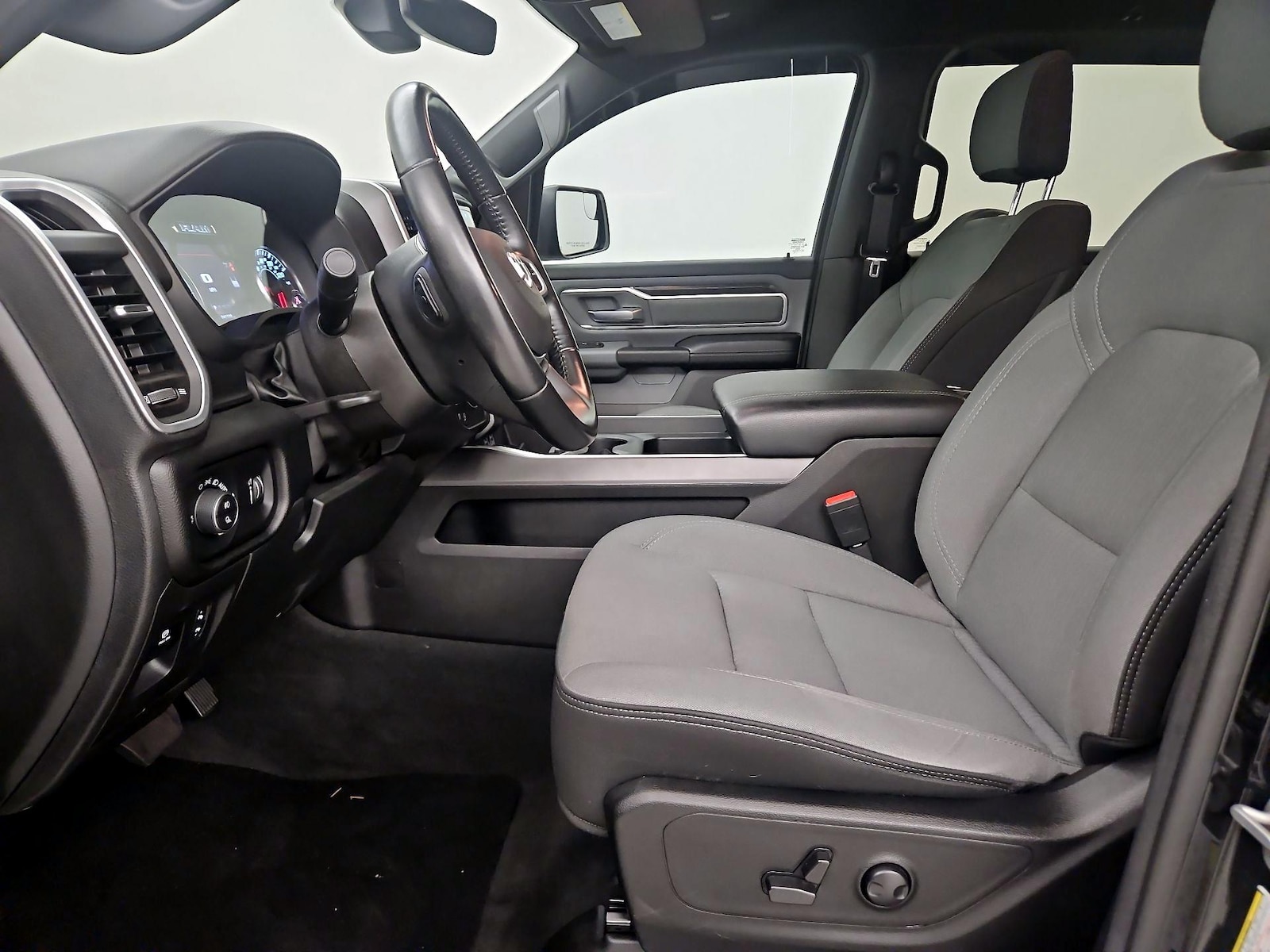 Power Seat(s) & Side Airbags