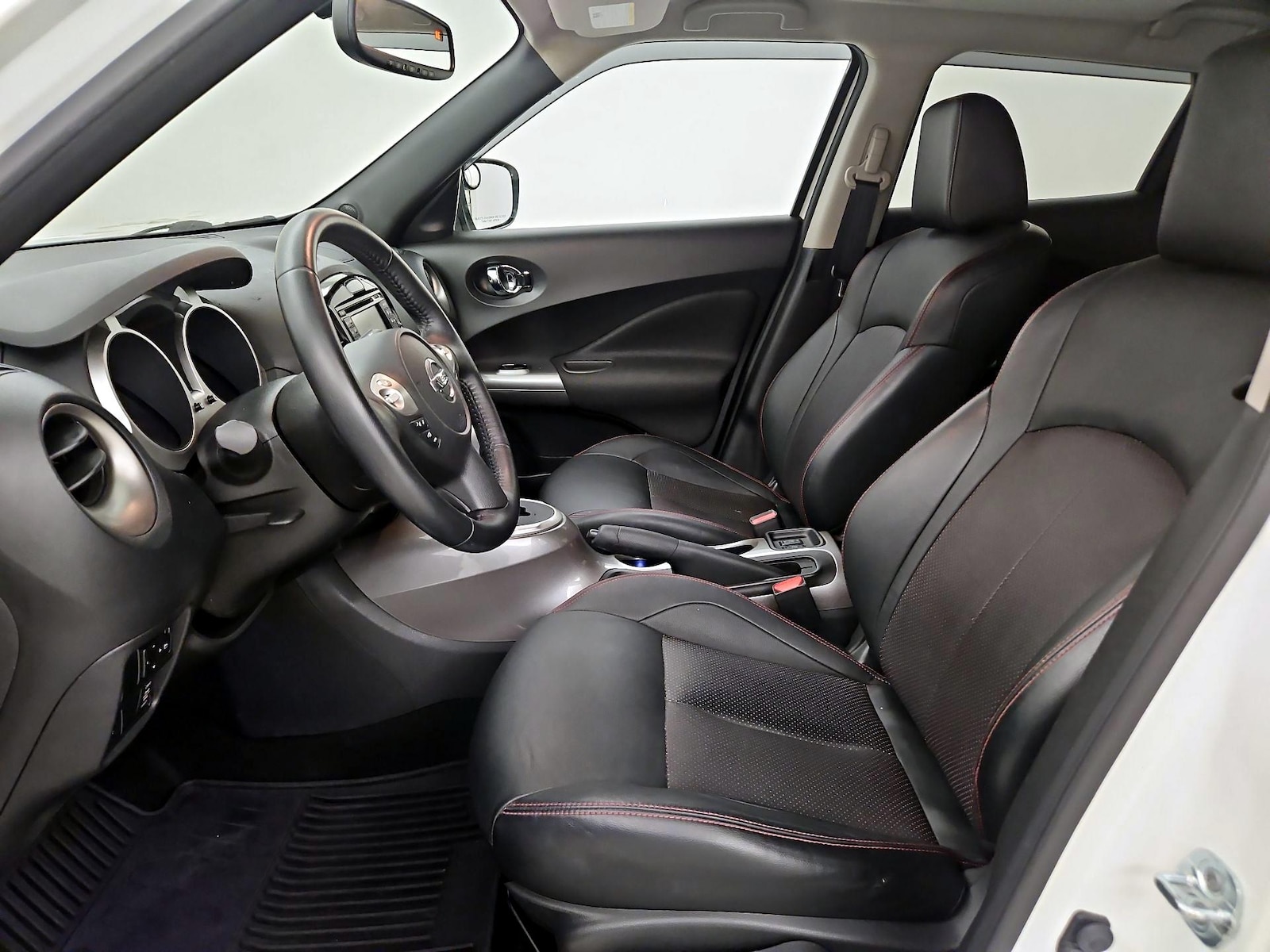 2016 Nissan Juke SL - Photo 12