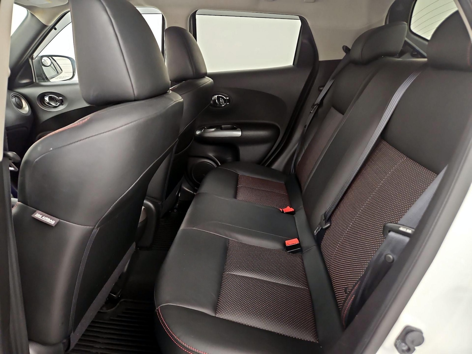 2016 Nissan Juke SL - Photo 22