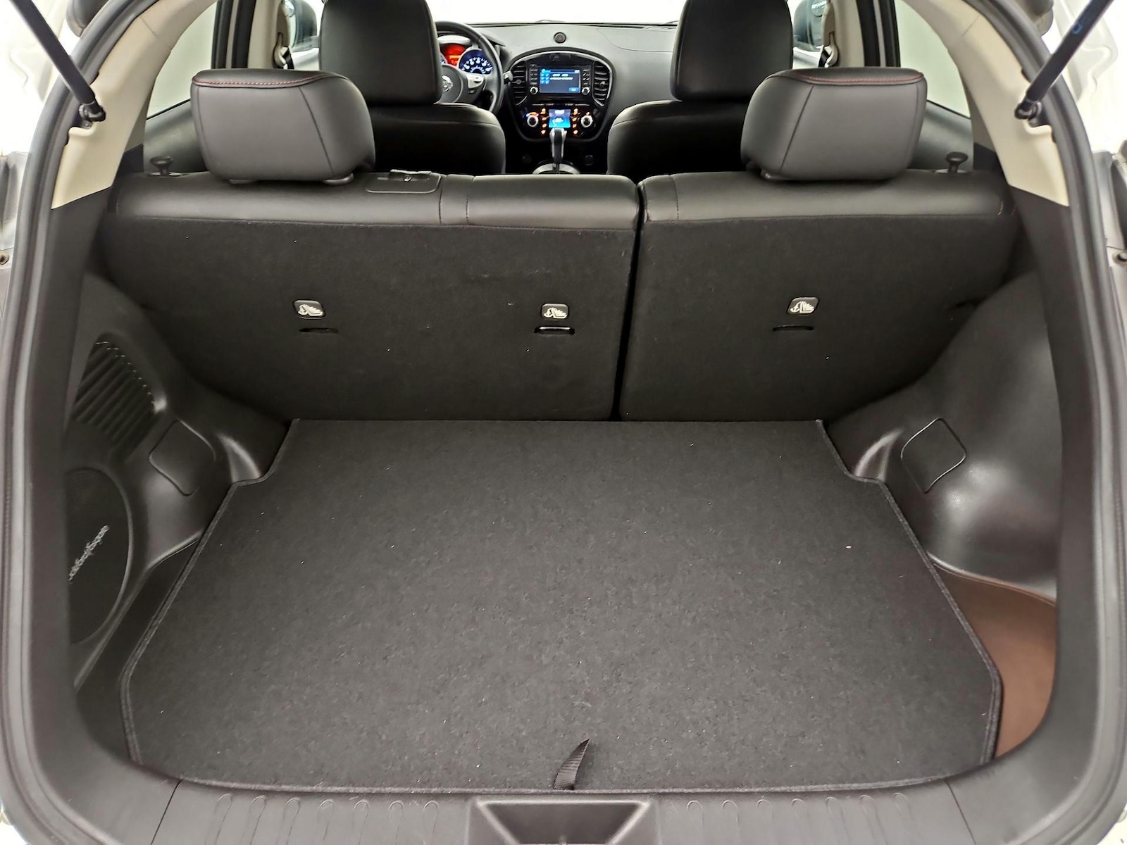 2016 Nissan Juke SL - Photo 23