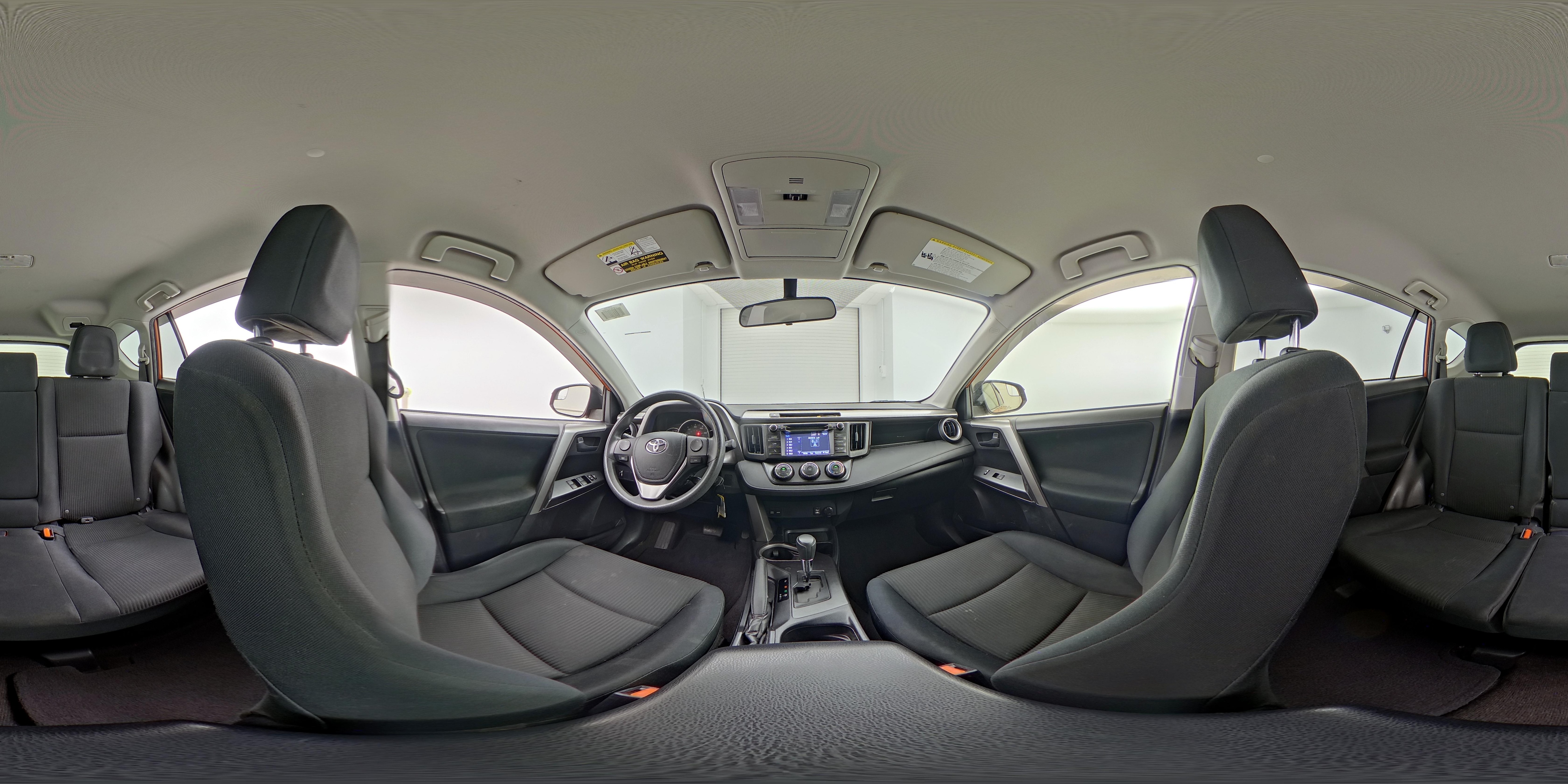 2016 Toyota RAV4 LE - Photo 24