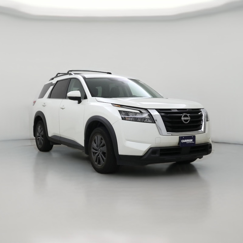 2023 Nissan Pathfinder SV