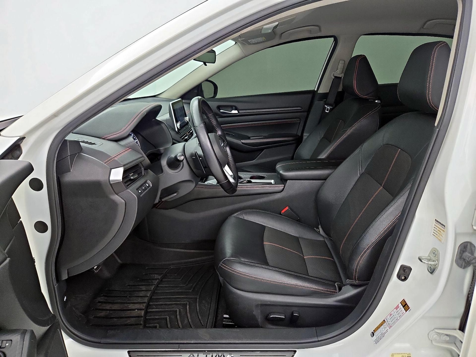 Power Seat(s) & Side Airbags