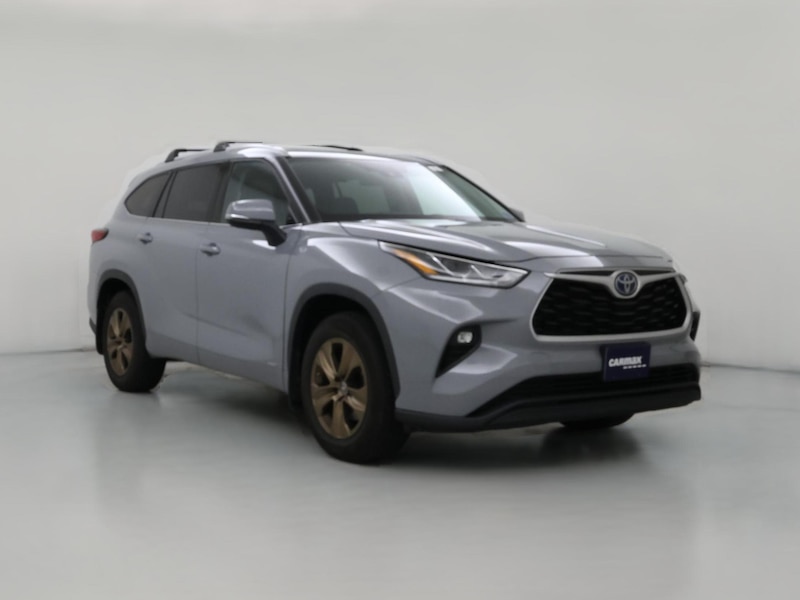 2022 Toyota Highlander XLE Bronze