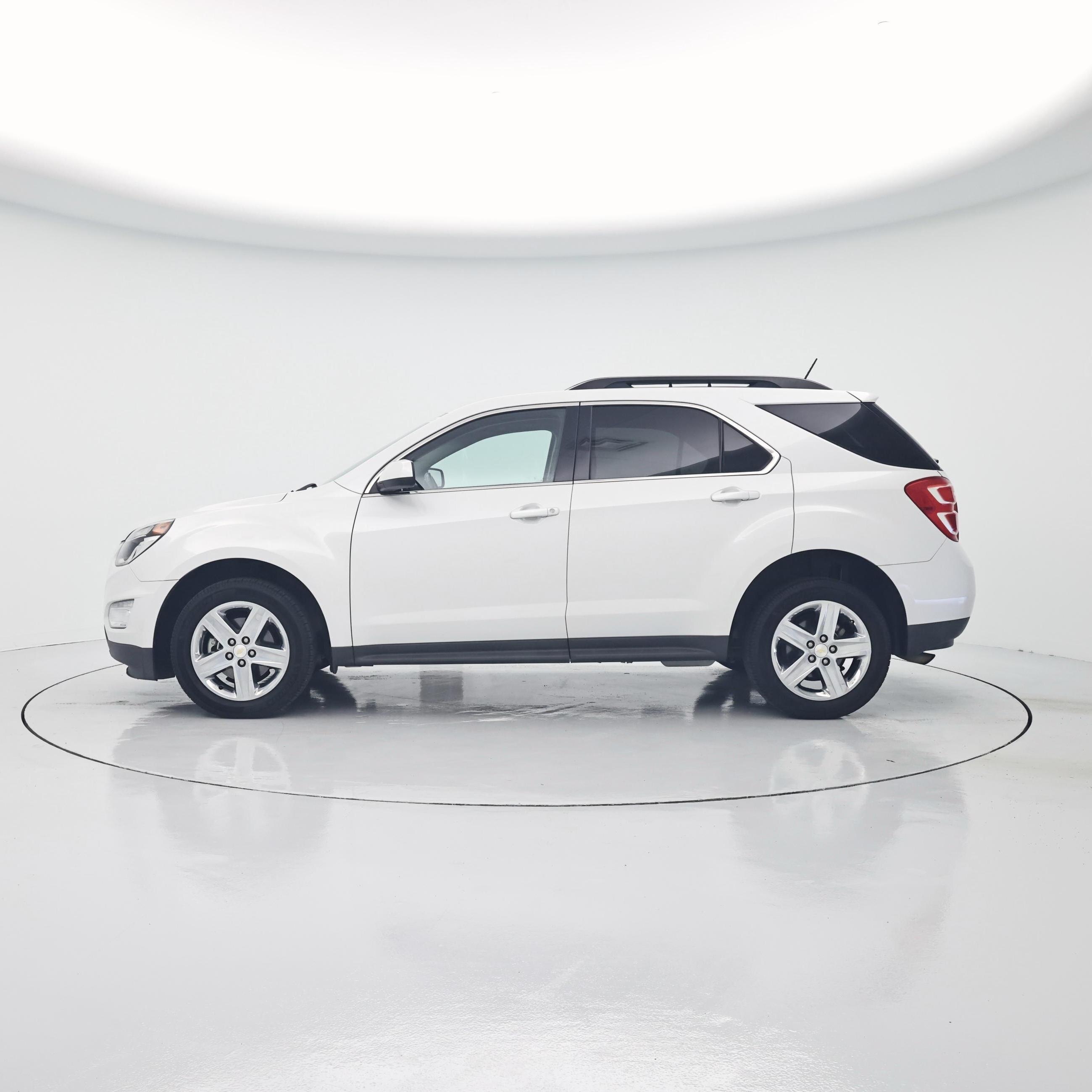 Thumbnail: 2016 Chevrolet Equinox - 3