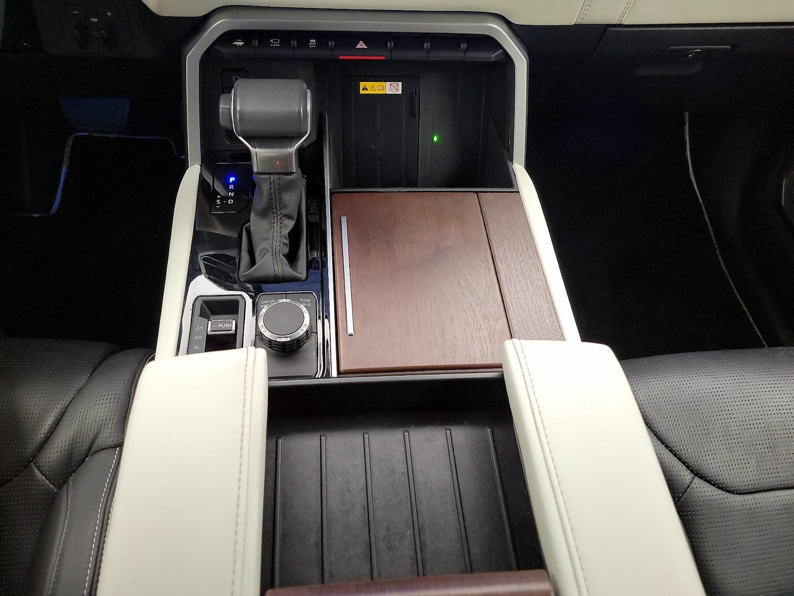 2024 Toyota Sequoia Capstone - Photo 18