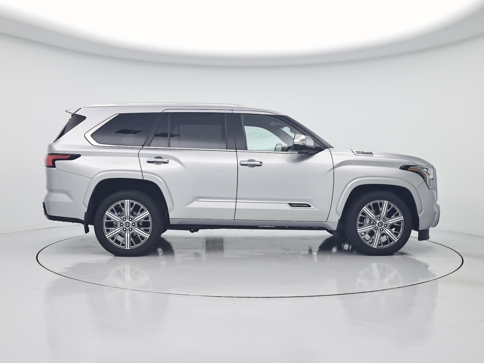2024 Toyota Sequoia Capstone - Photo 8
