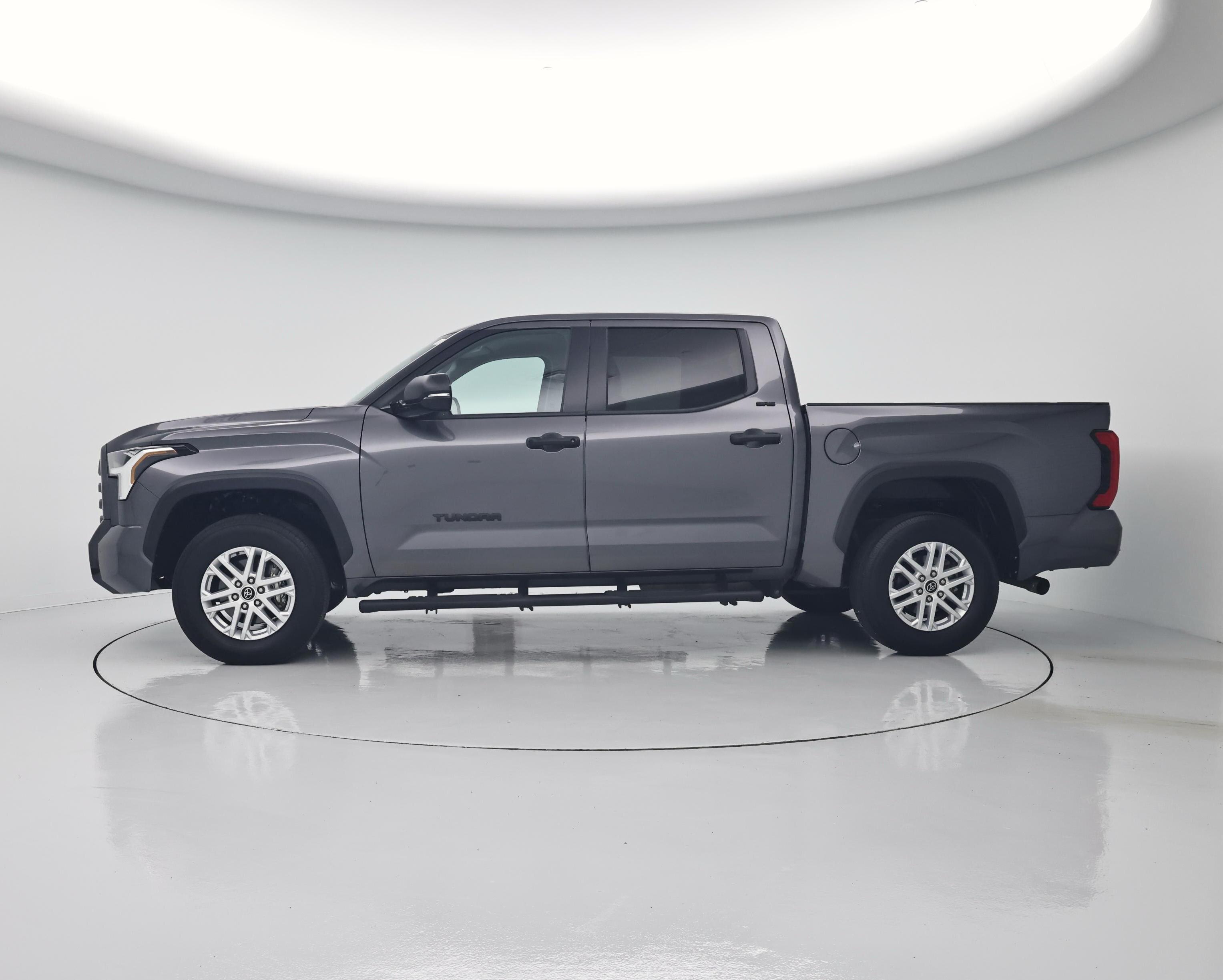 Thumbnail: 2024 Toyota Tundra - 3