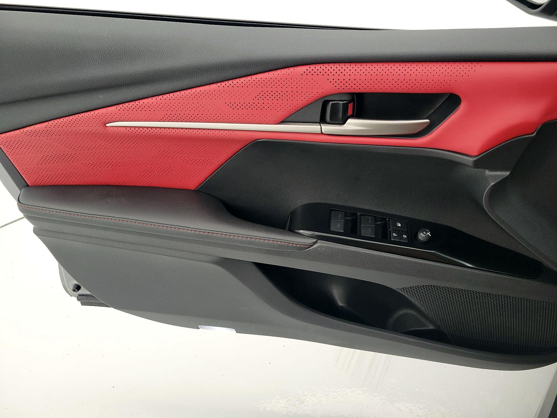 Thumbnail: 2025 Toyota Camry - 12