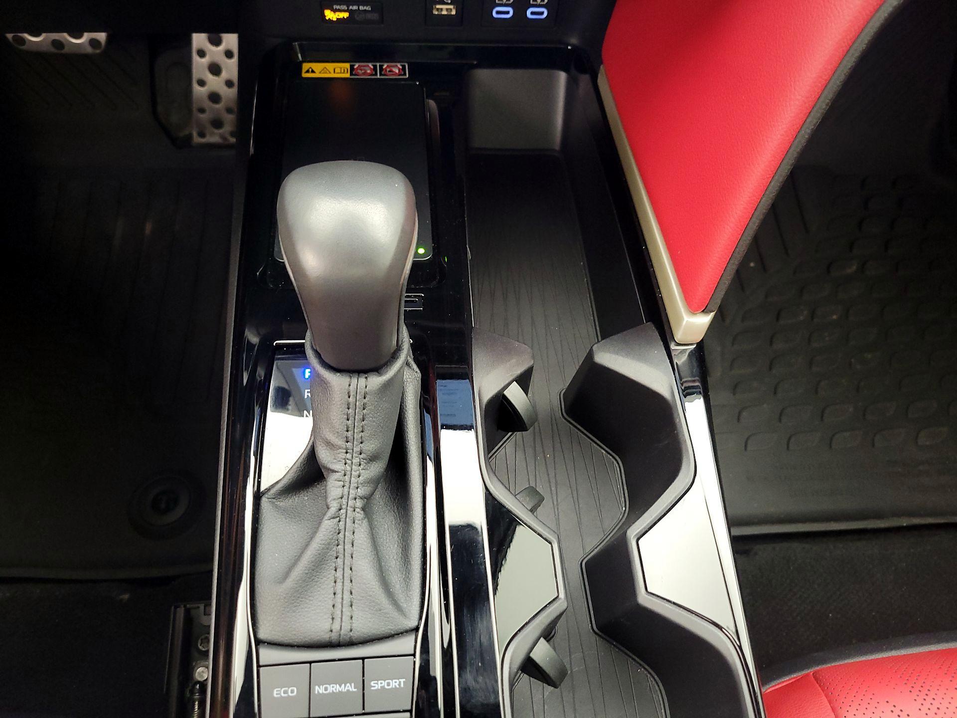 Thumbnail: 2025 Toyota Camry - 18