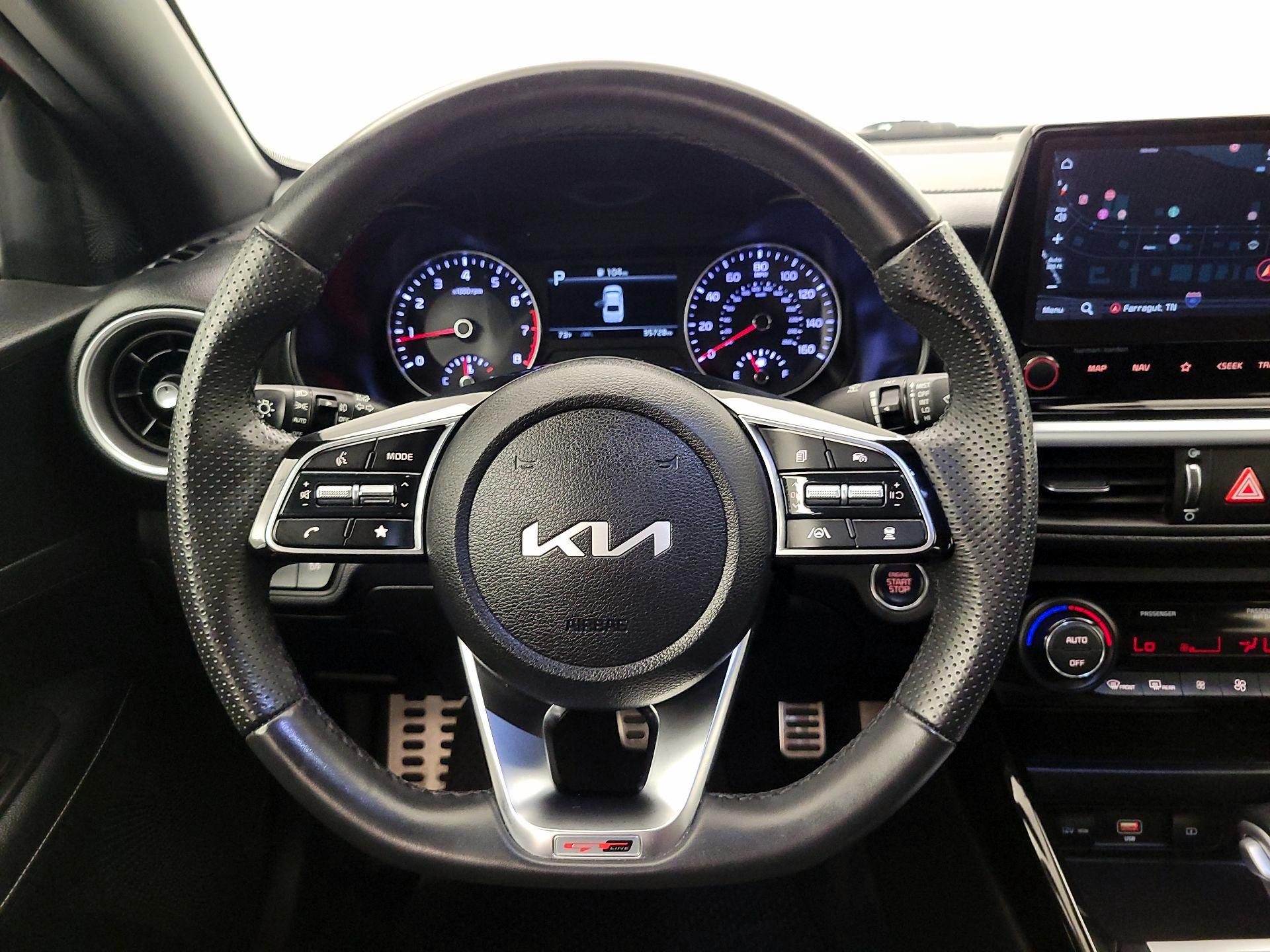 Thumbnail: 2022 Kia Forte - 10