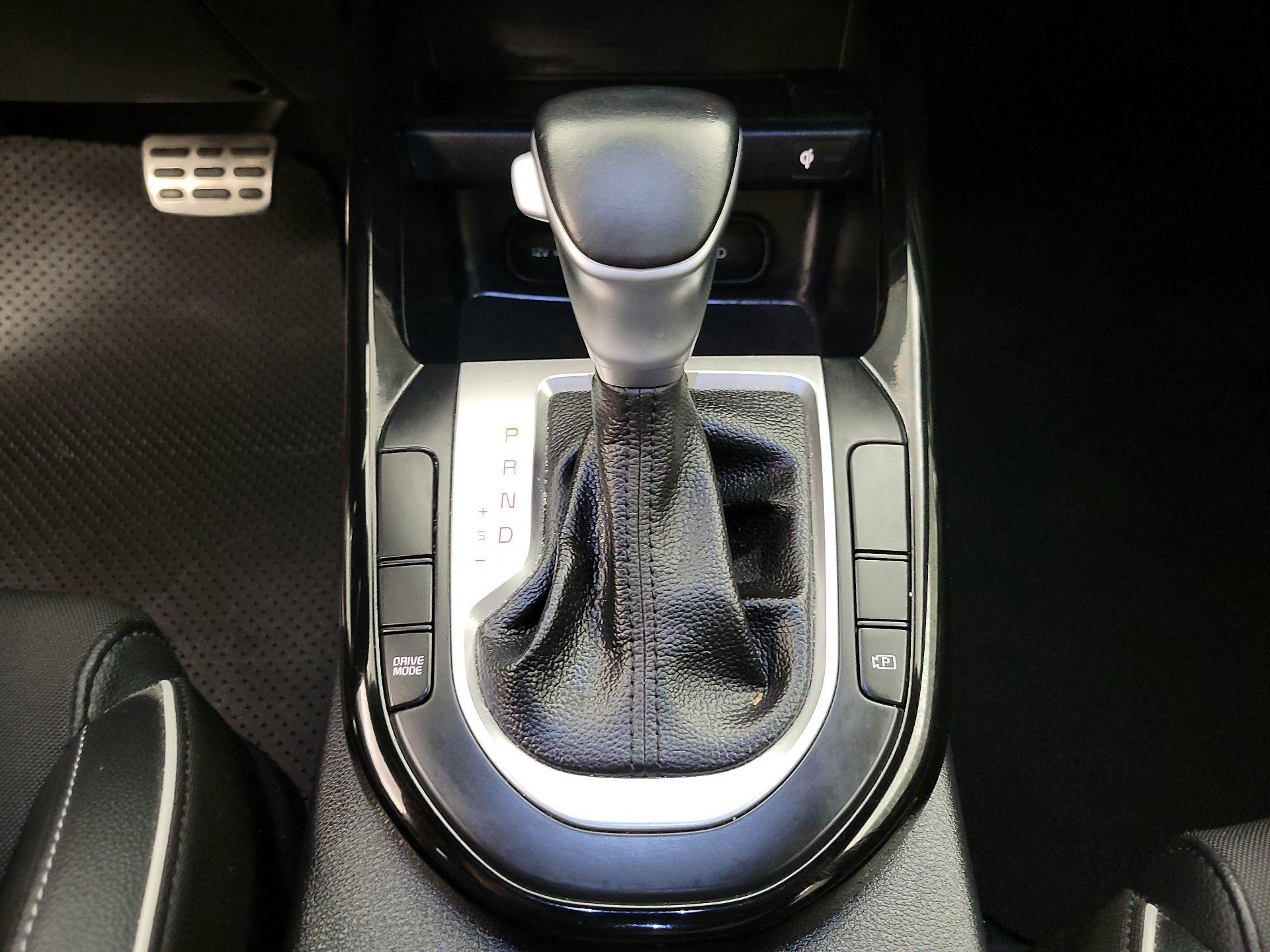Thumbnail: 2022 Kia Forte - 18