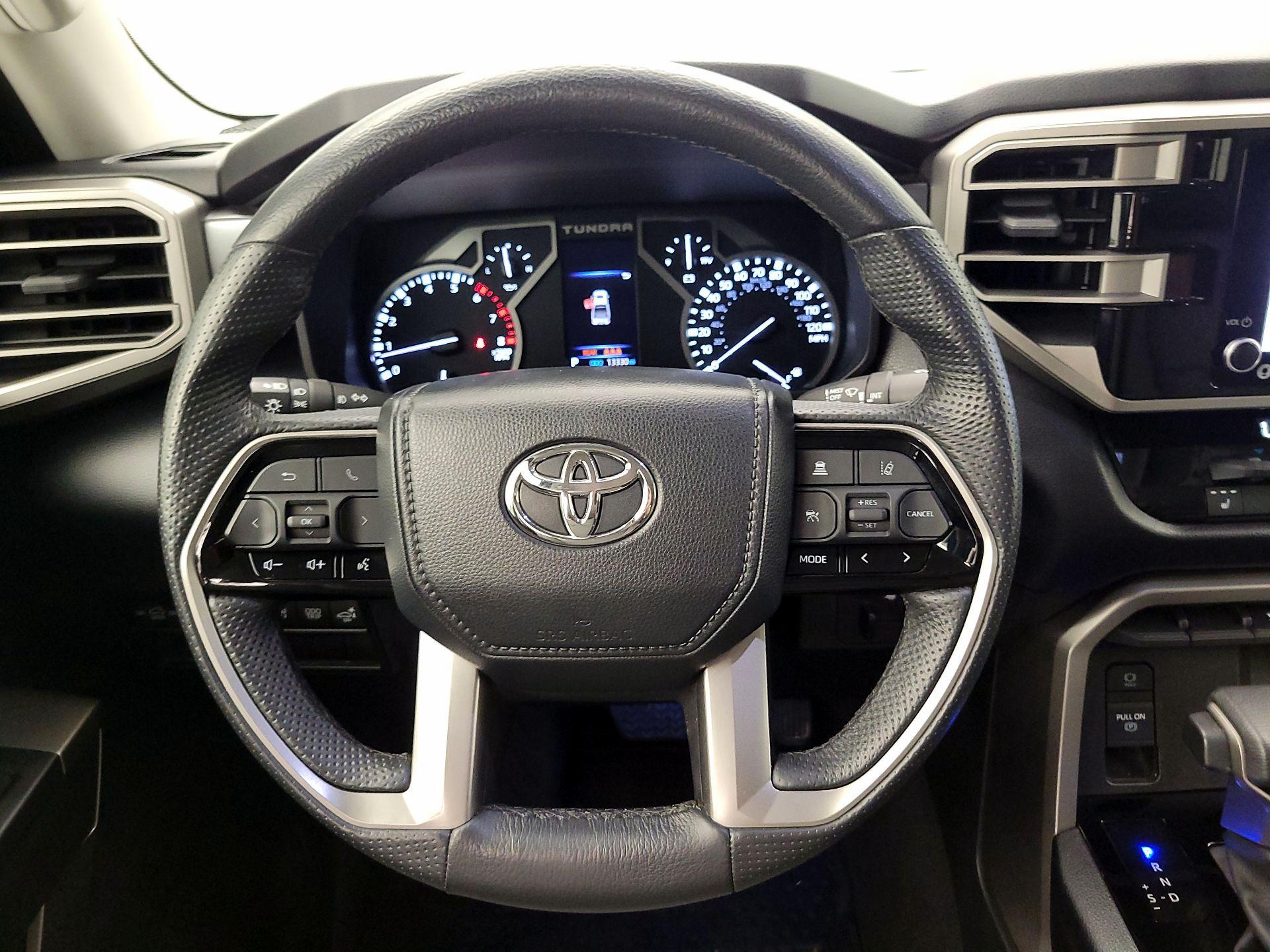 Thumbnail: 2024 Toyota Tundra - 10