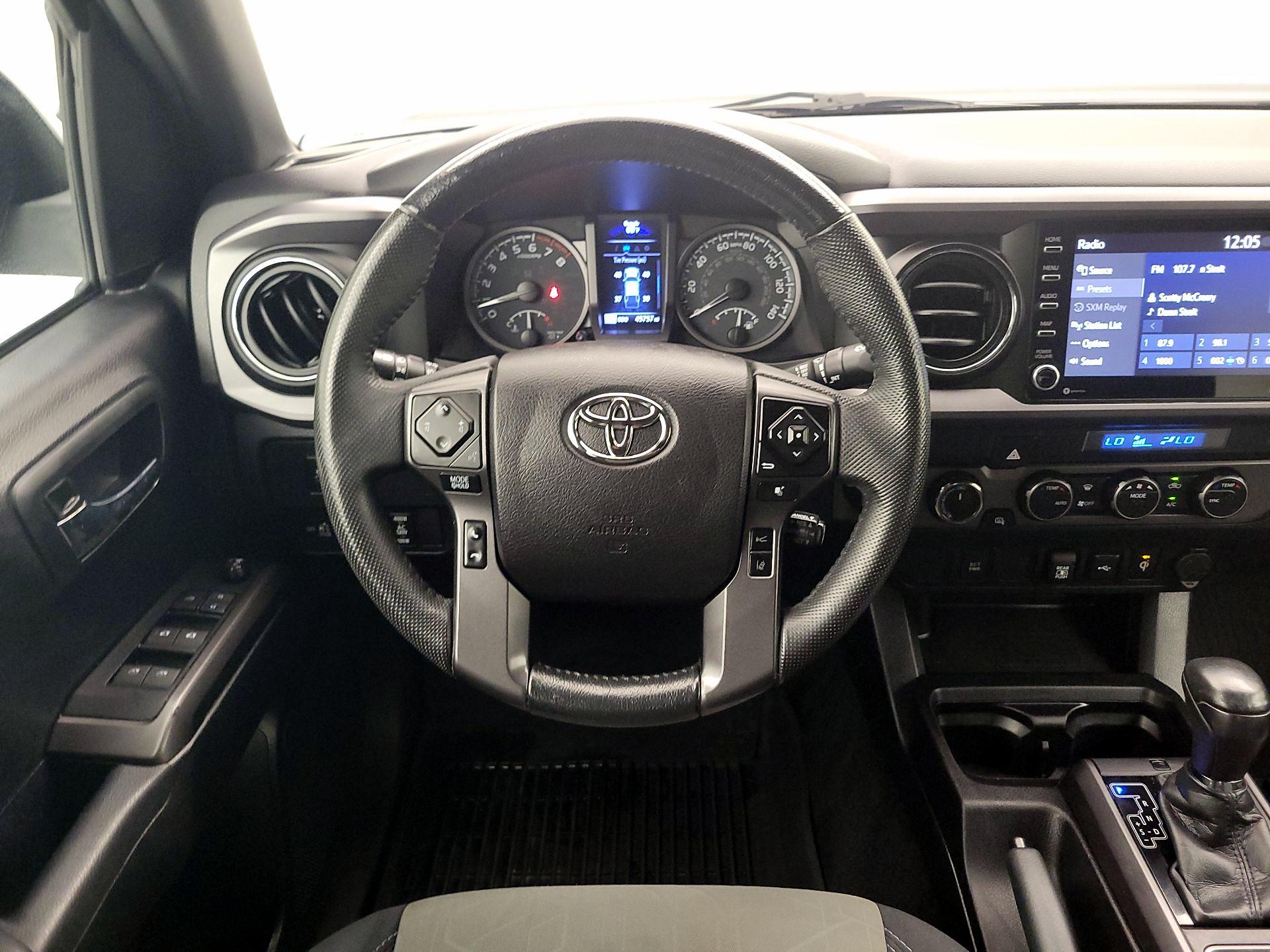 Thumbnail: 2021 Toyota Tacoma - 10