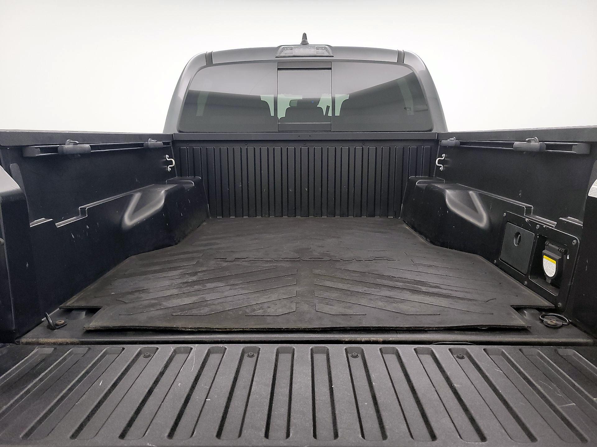 Thumbnail: 2021 Toyota Tacoma - 20