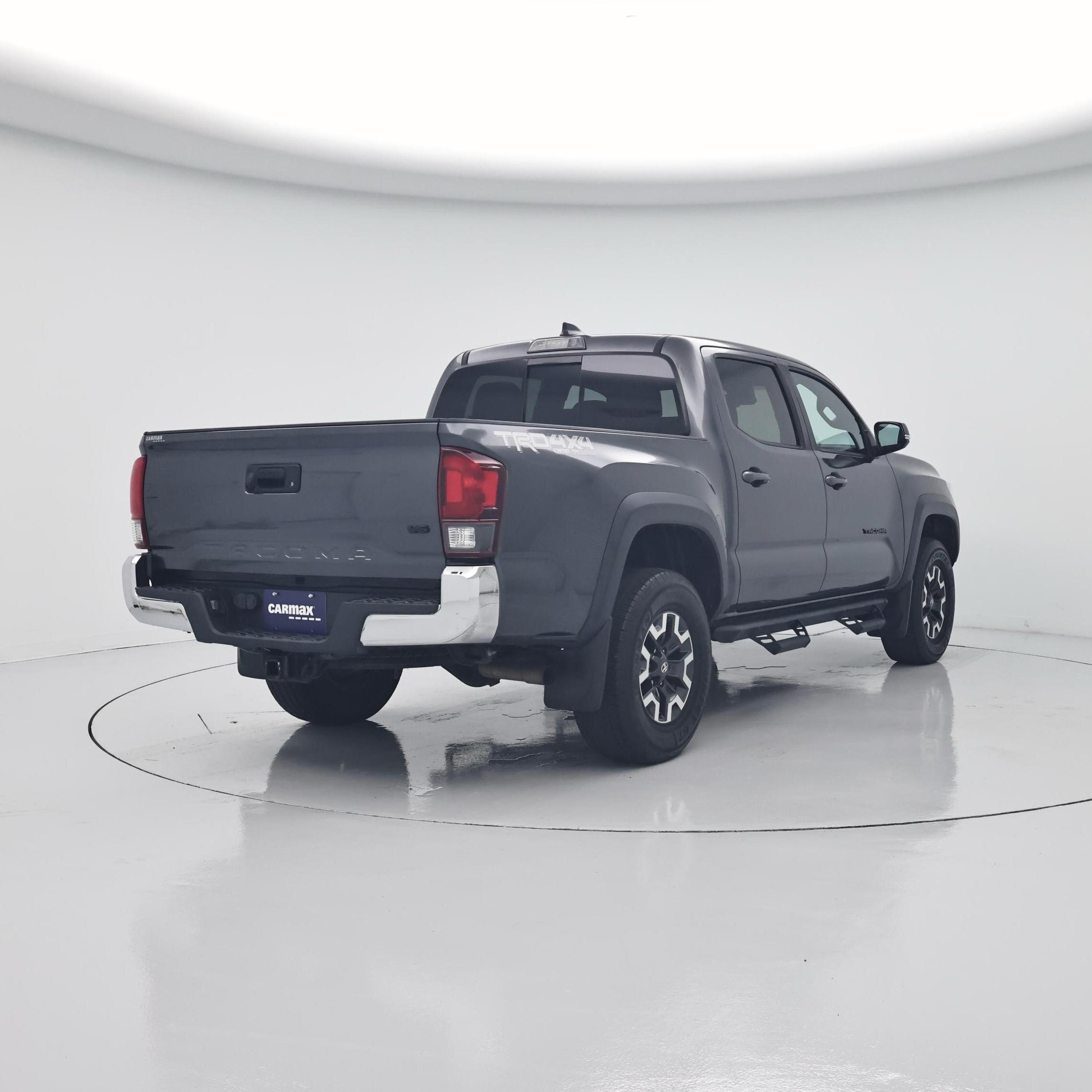 Thumbnail: 2021 Toyota Tacoma - 8