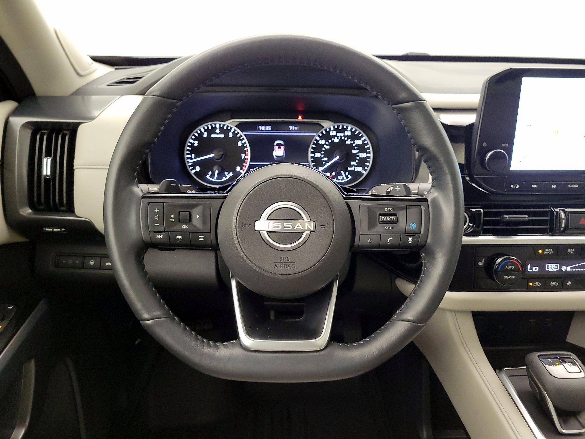 Thumbnail: 2023 Nissan Pathfinder - 10