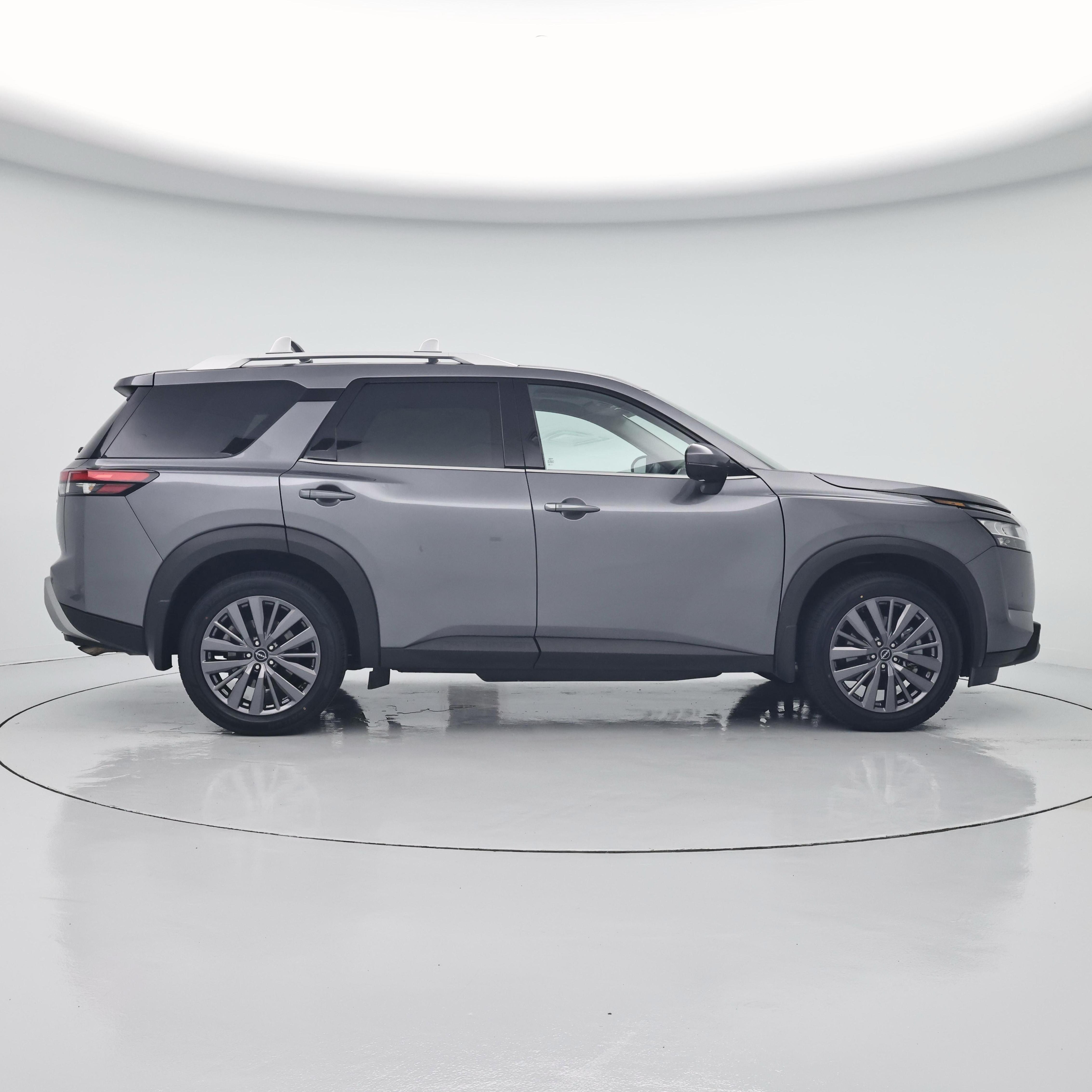 Thumbnail: 2023 Nissan Pathfinder - 7