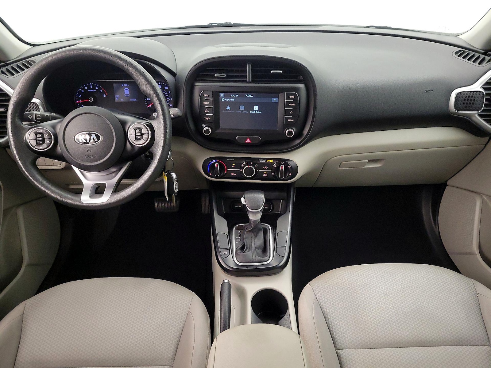 2020 Kia Soul LX - Photo 10