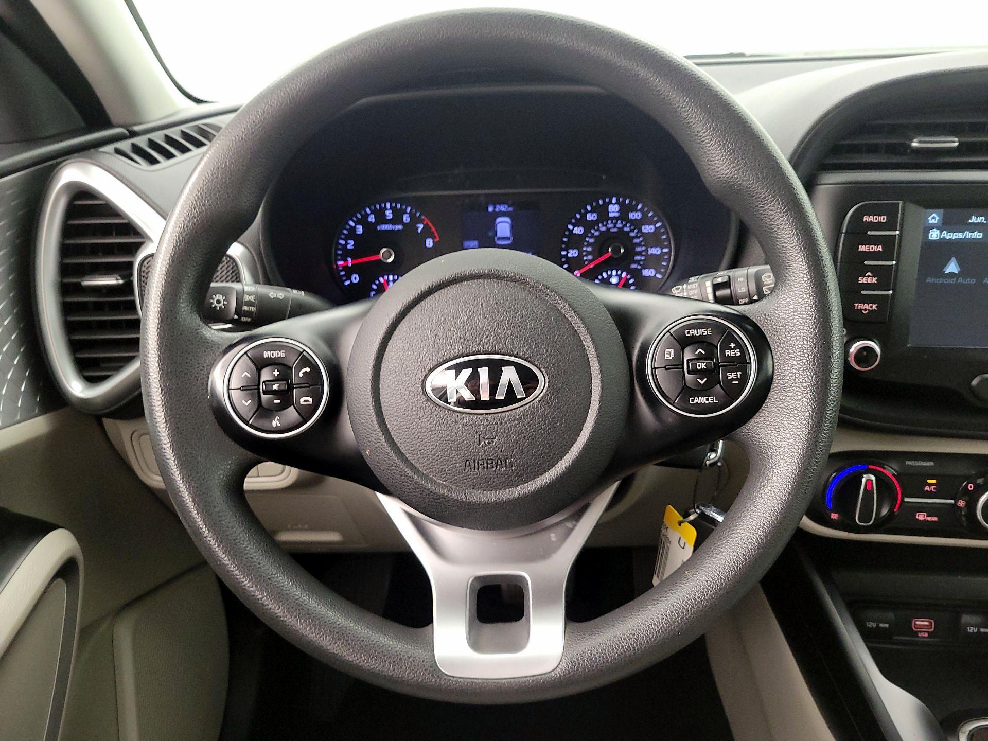 Thumbnail: 2020 Kia Soul - 10