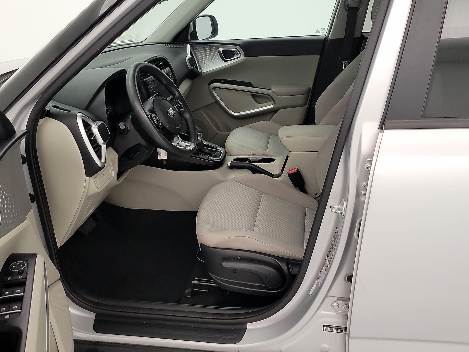 2020 Kia Soul LX - Photo 12