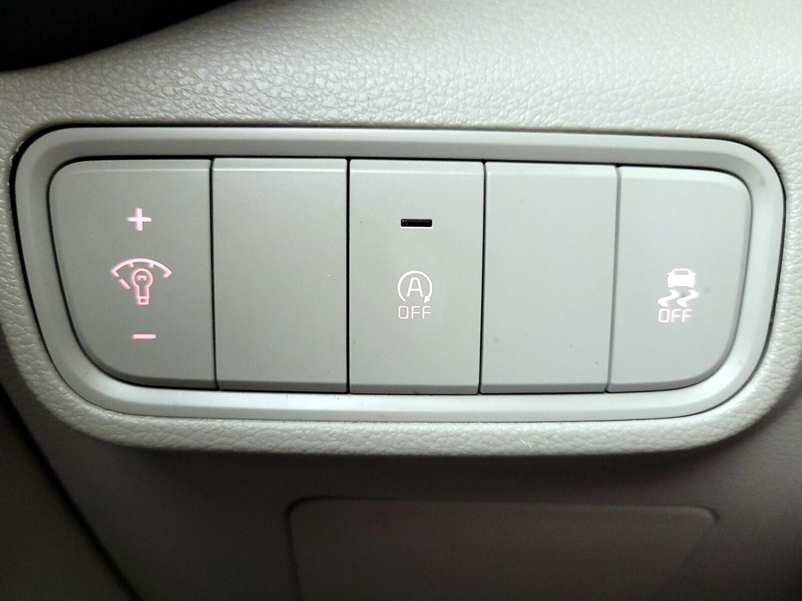 2020 Kia Soul LX - Photo 14