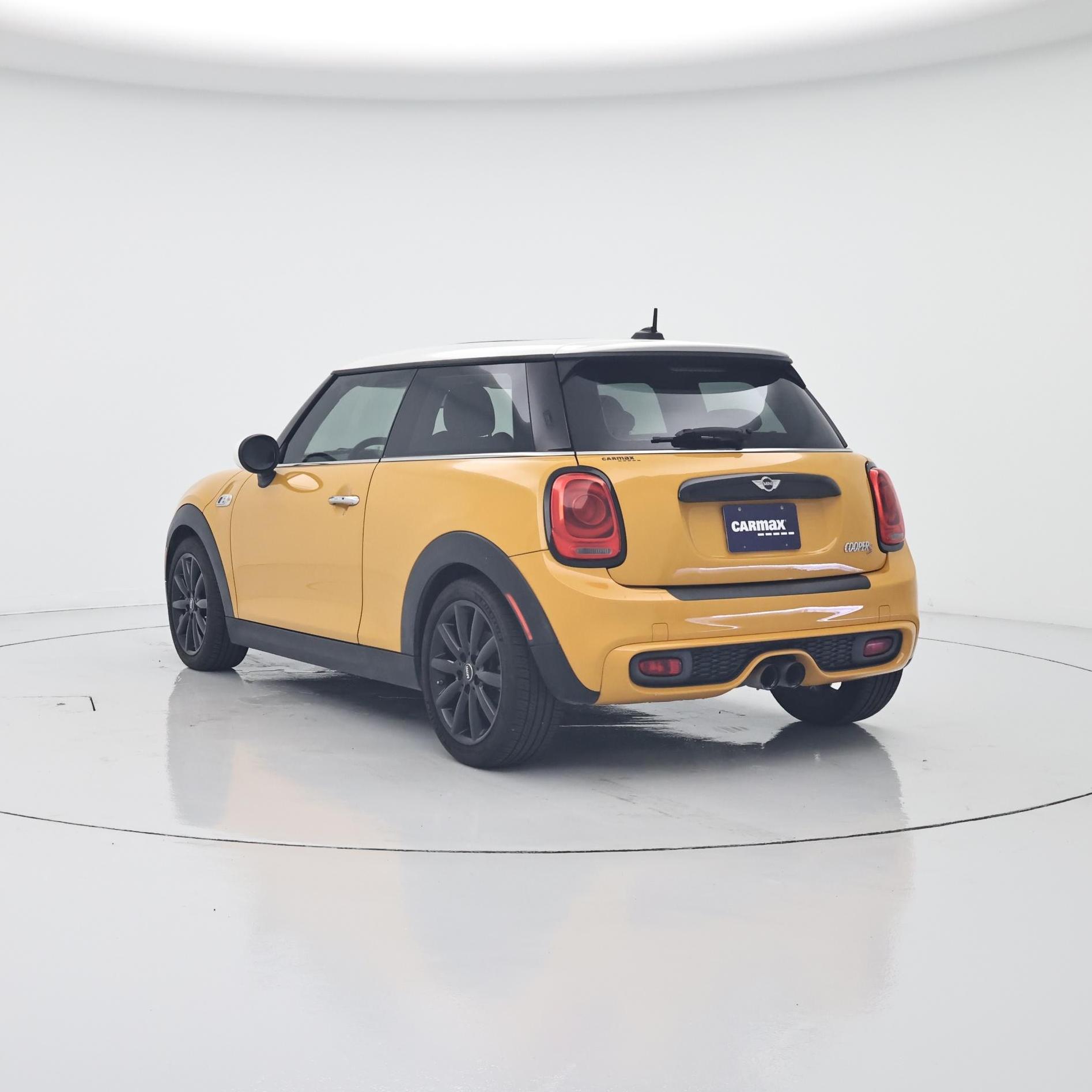 Thumbnail: 2015 MINI Cooper Hardtop - 2
