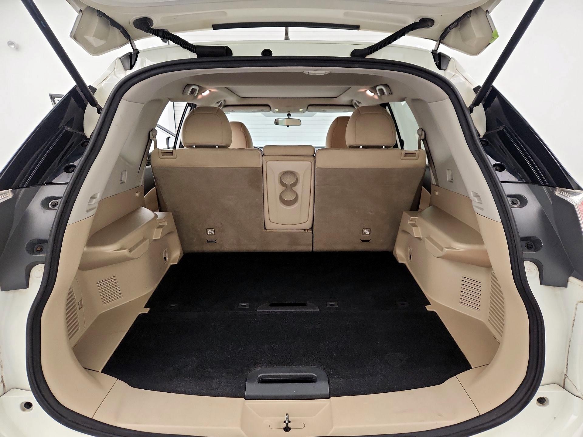 Thumbnail: 2016 Nissan Rogue - 20
