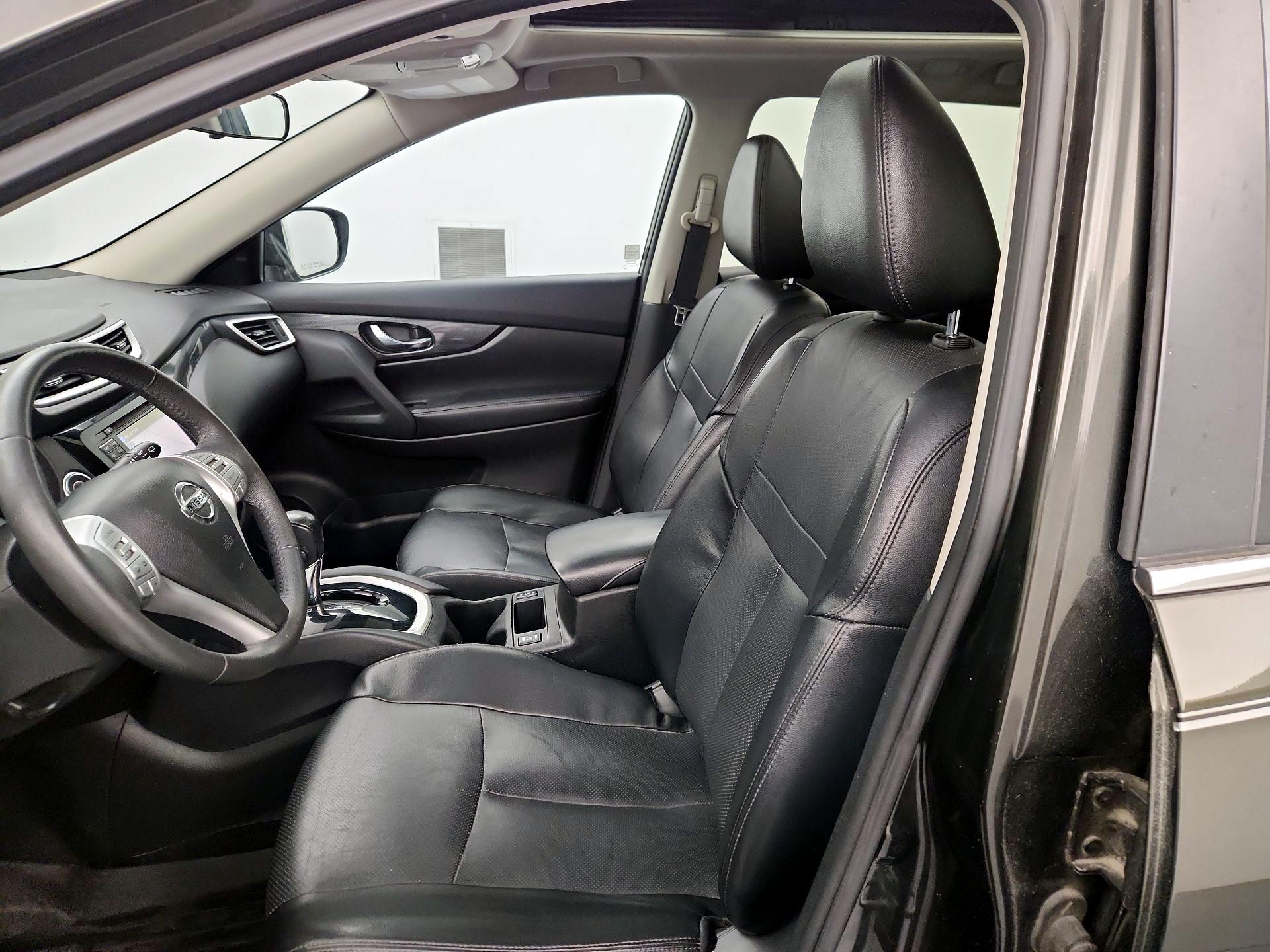 Thumbnail: 2015 Nissan Rogue - 11