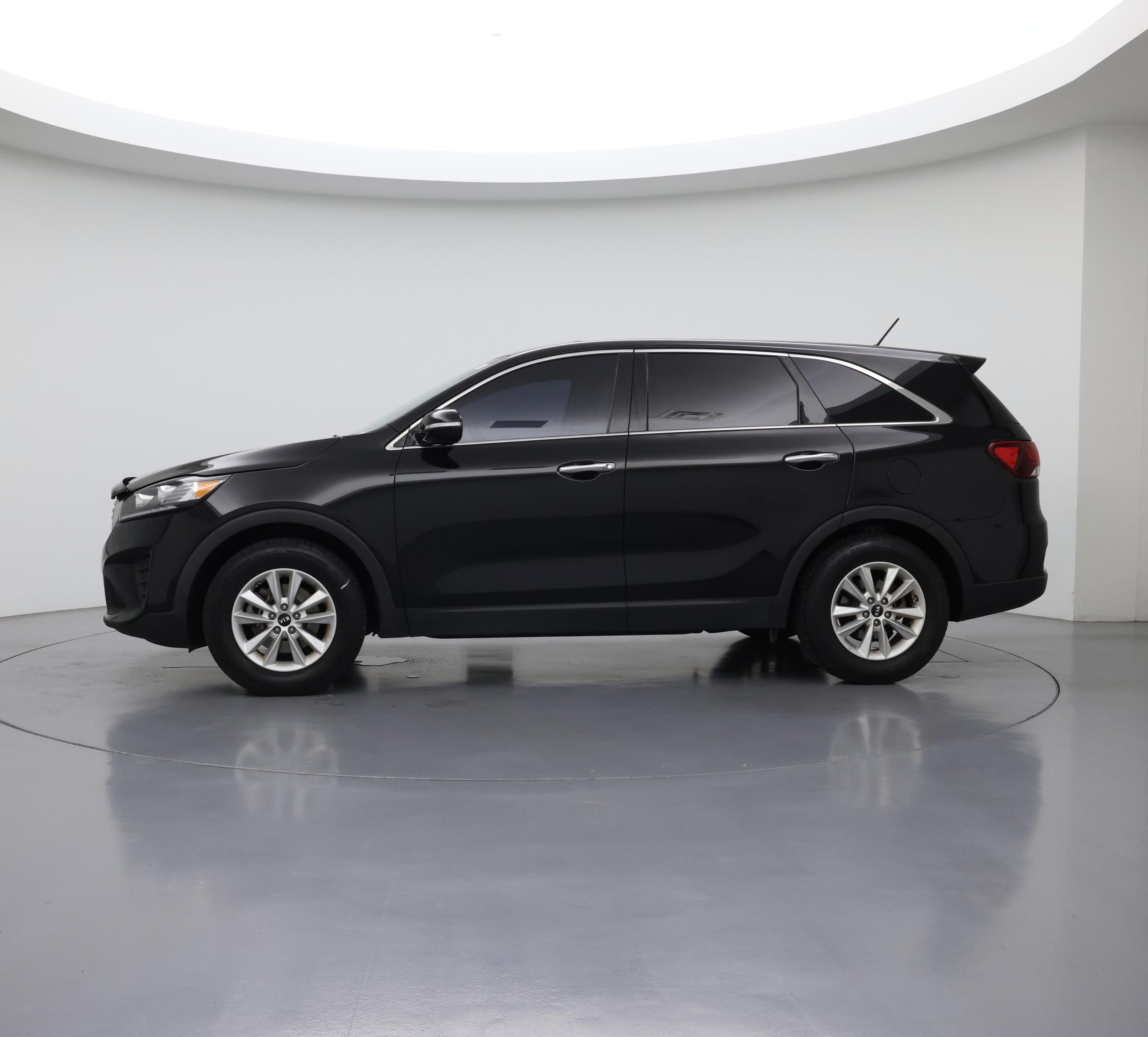 Thumbnail: 2020 Kia Sorento - 3
