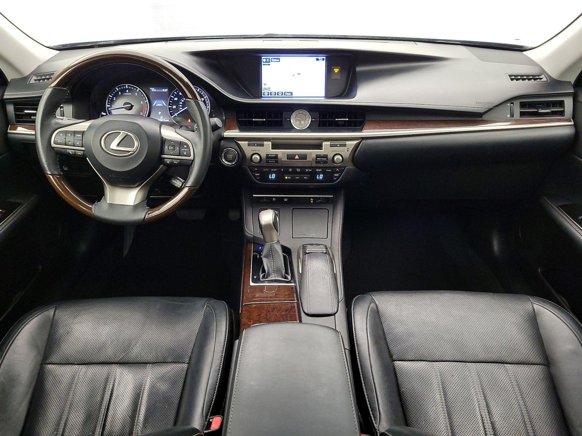 Thumbnail: 2016 Lexus ES - 9