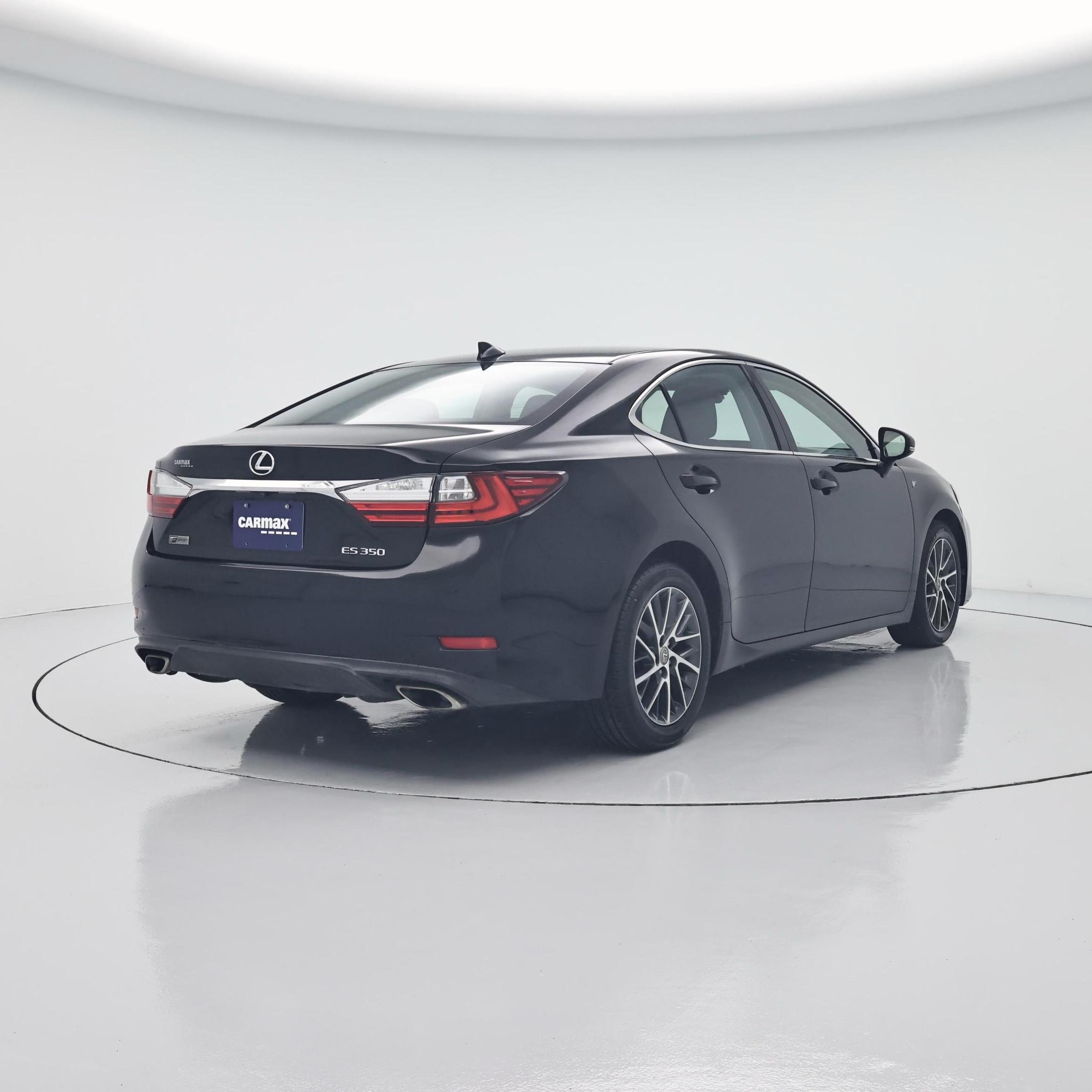 Thumbnail: 2016 Lexus ES - 8