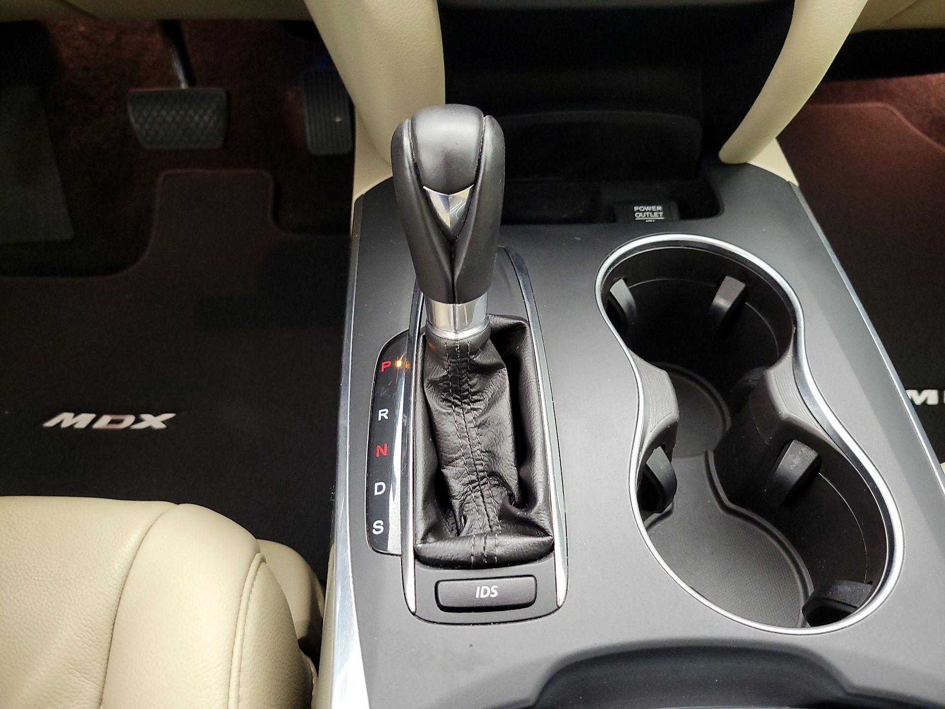 Thumbnail: 2015 Acura MDX - 18