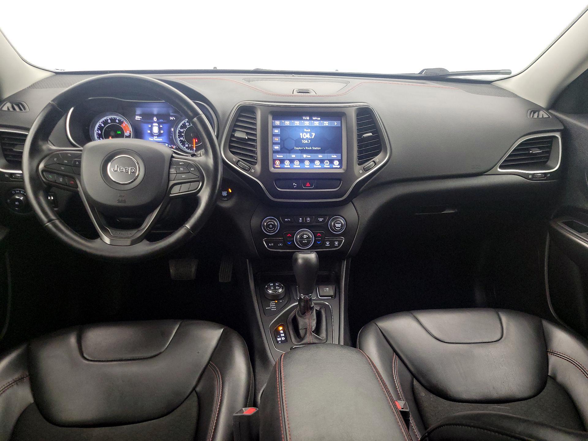 Thumbnail: 2020 Jeep Cherokee - 9