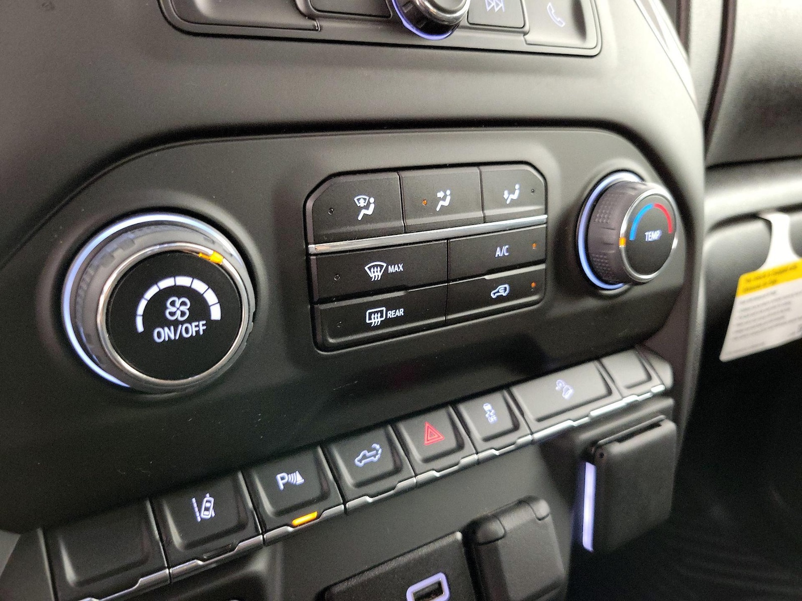 2024 Chevrolet Silverado 2500HD Custom - Photo 17