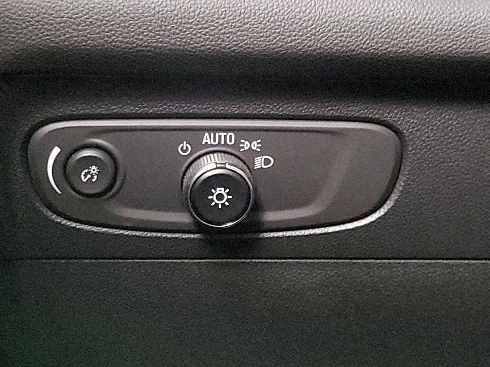 2022 Buick Envision Preferred - Photo 14