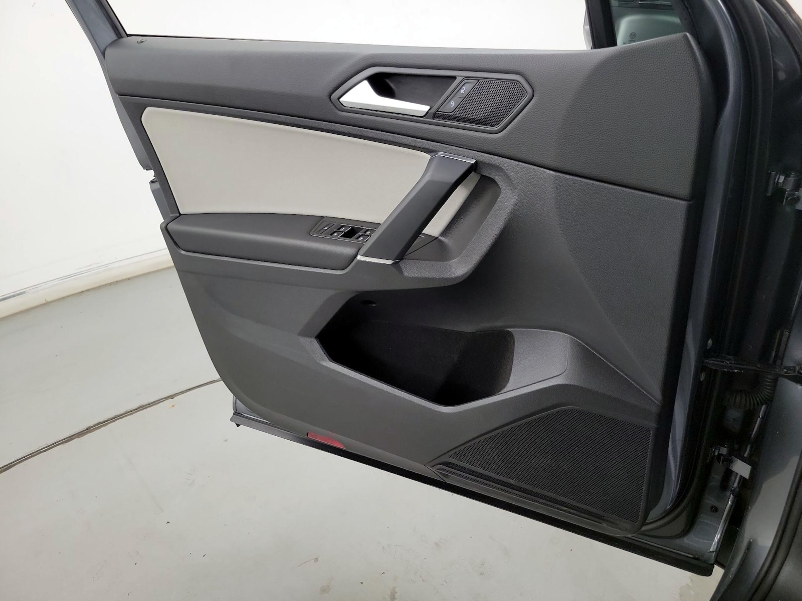 2020 Volkswagen Tiguan SE R-LINE BLACK - Photo 13