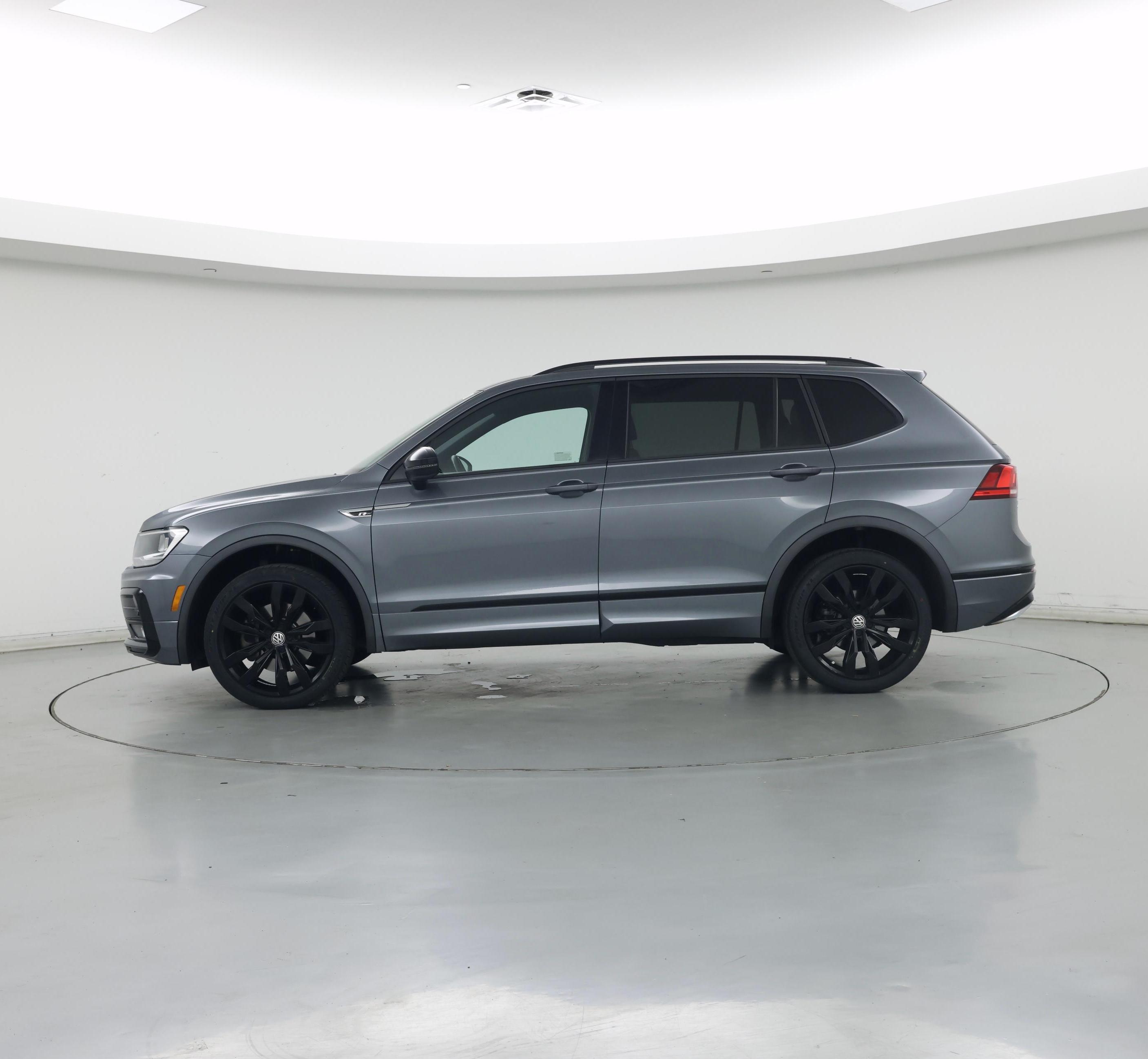 Thumbnail: 2020 Volkswagen Tiguan - 3