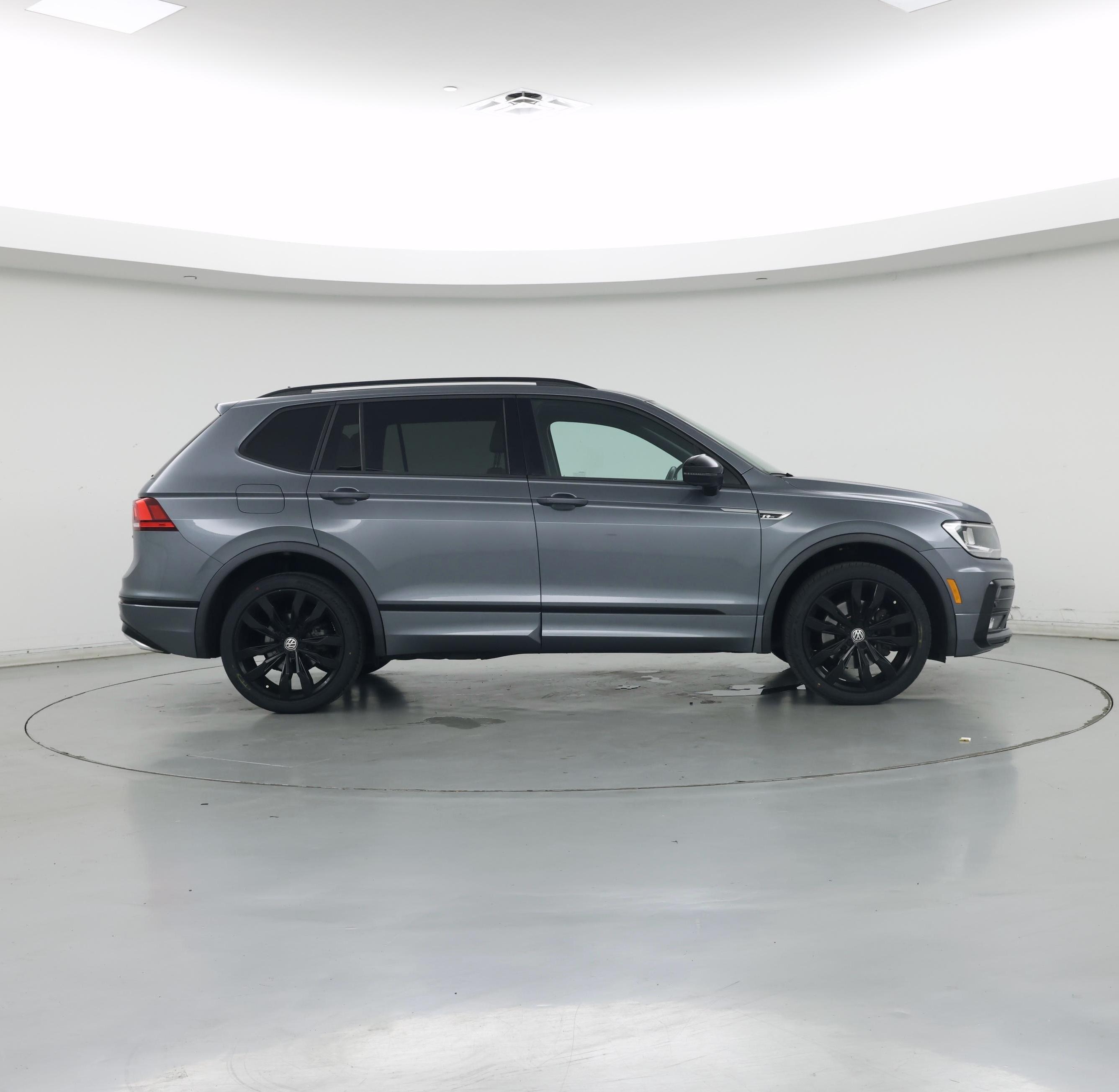 Thumbnail: 2020 Volkswagen Tiguan - 7