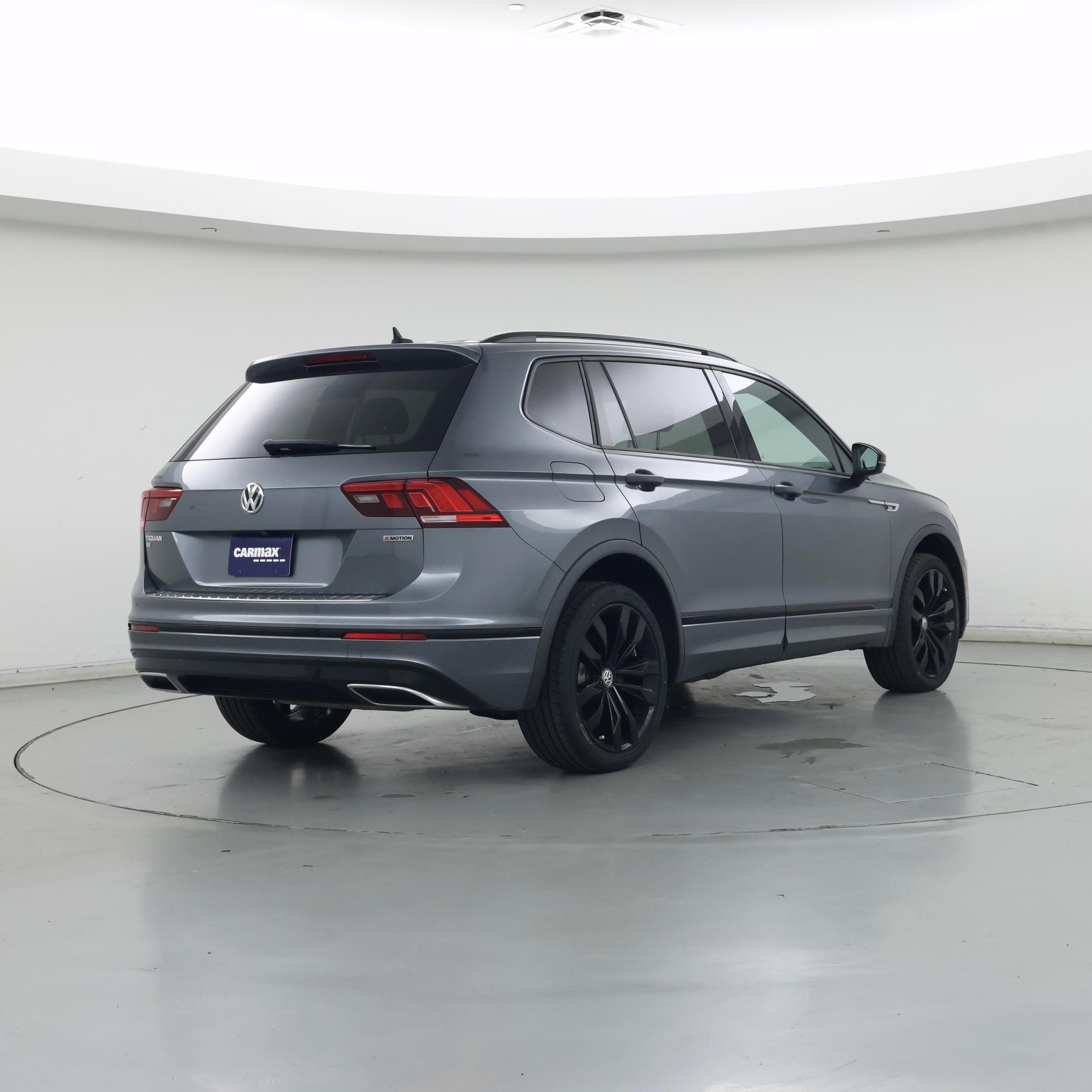 Thumbnail: 2020 Volkswagen Tiguan - 8