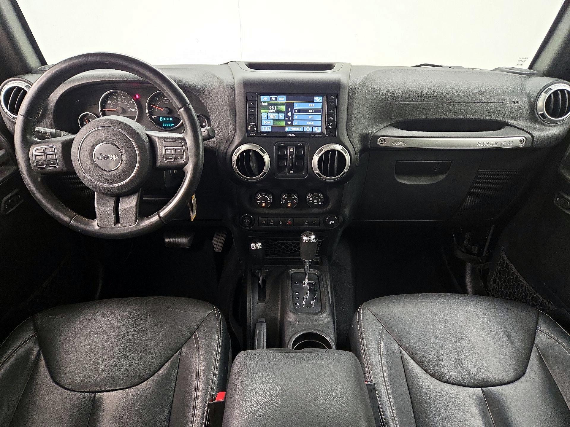 Thumbnail: 2015 Jeep Wrangler - 9