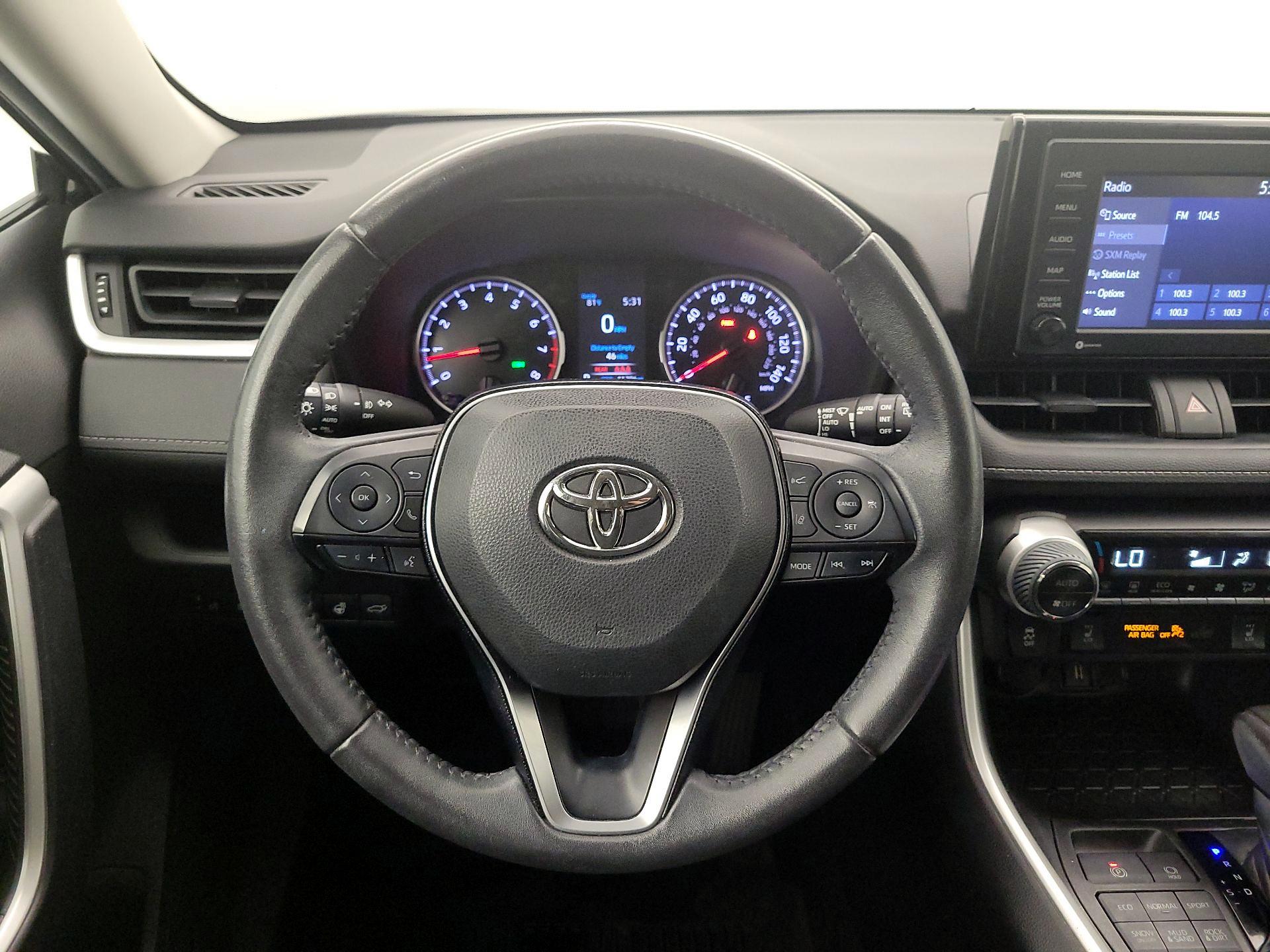Thumbnail: 2021 Toyota RAV4 - 10
