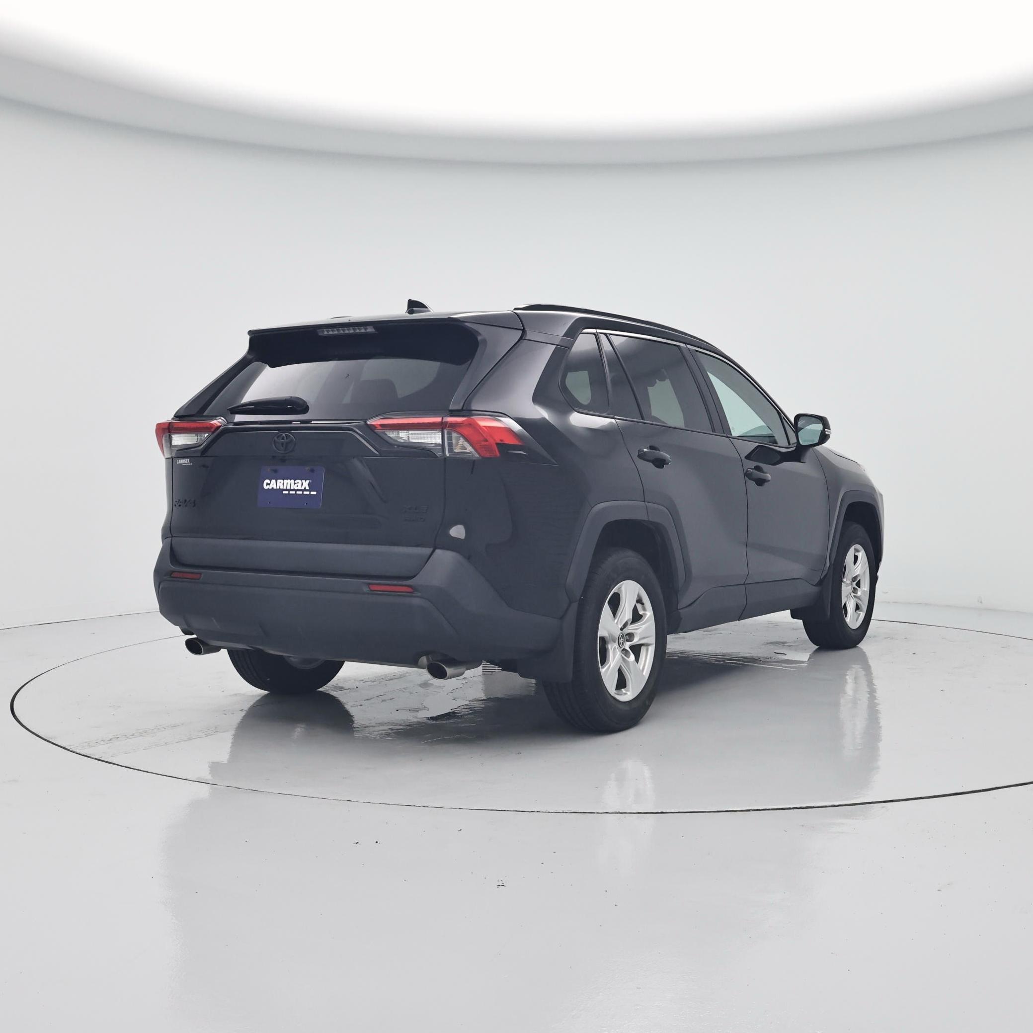 Thumbnail: 2021 Toyota RAV4 - 8