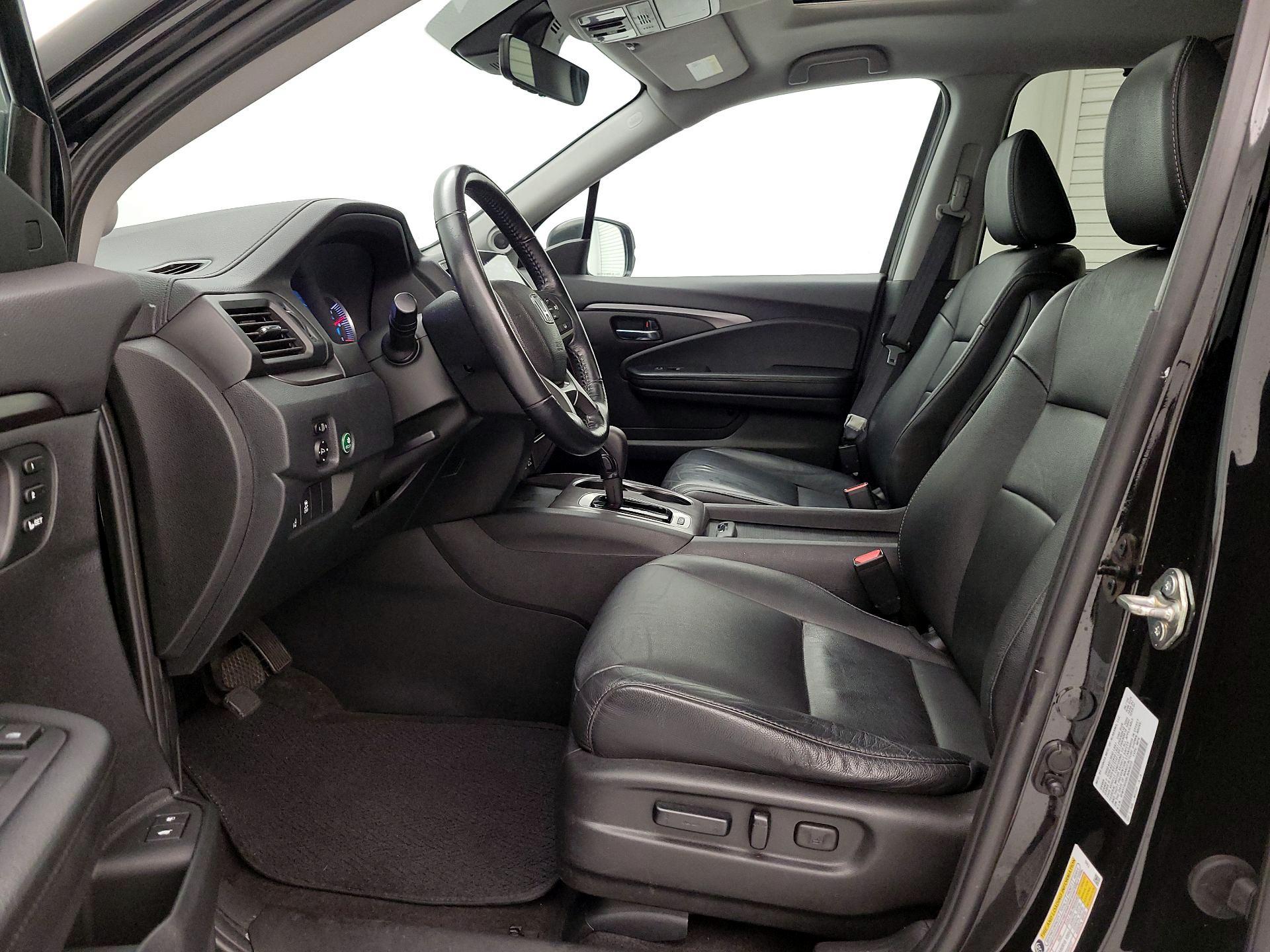 Thumbnail: 2020 Honda Pilot - 11