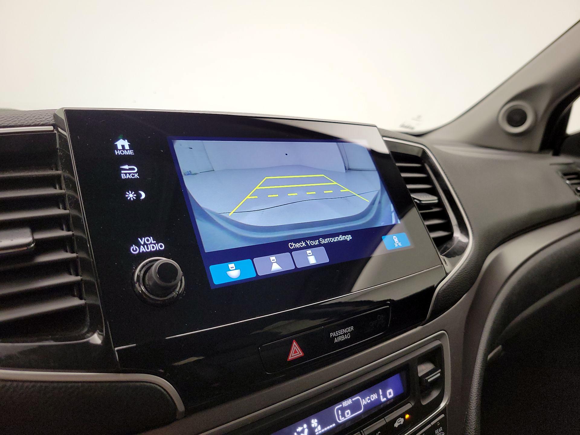 Thumbnail: 2020 Honda Pilot - 14